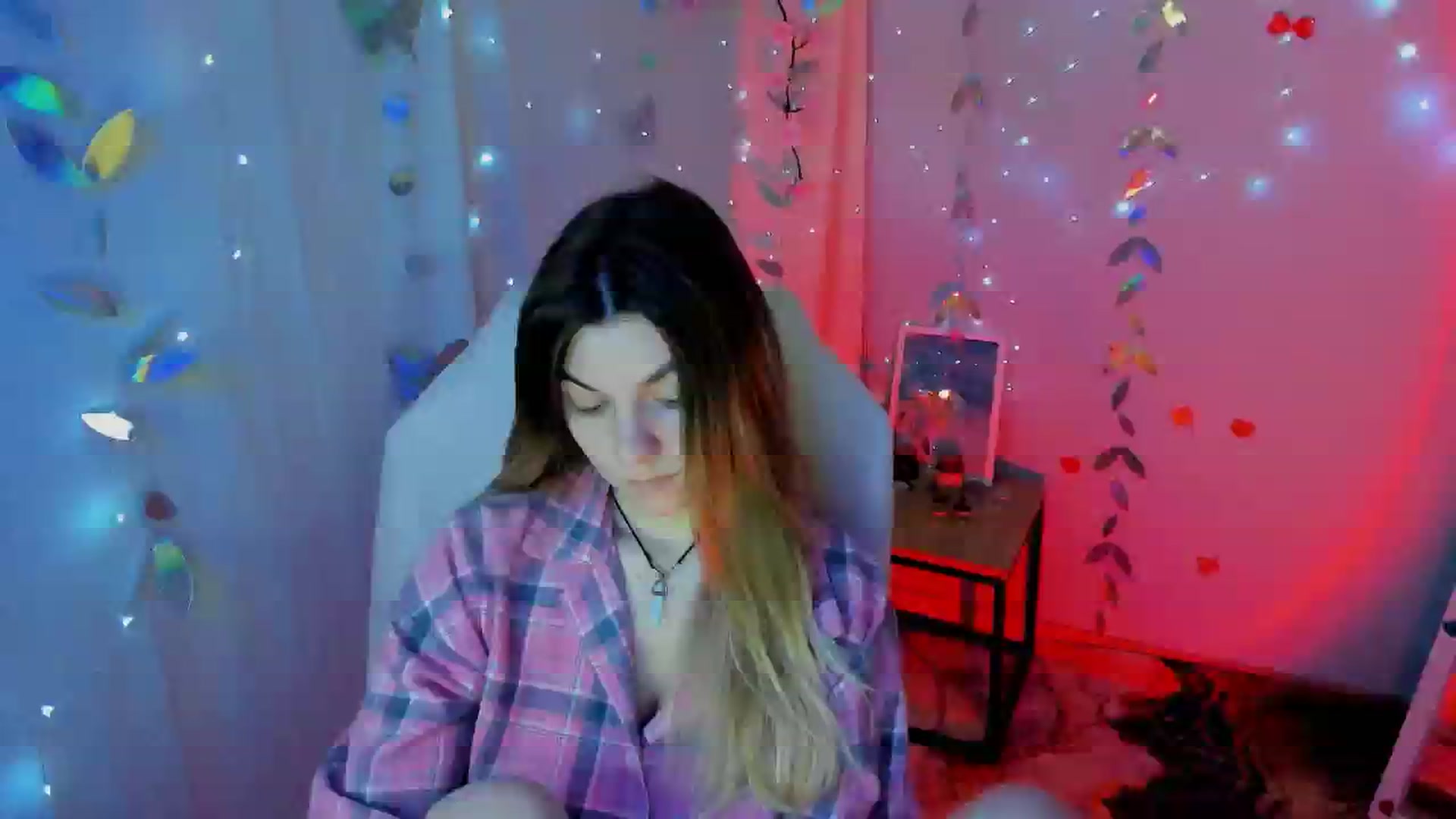 Gallery image thumbnail from Missi_More's myfreecams stream on, 05/02/2026, 11:17 image 2 of 20