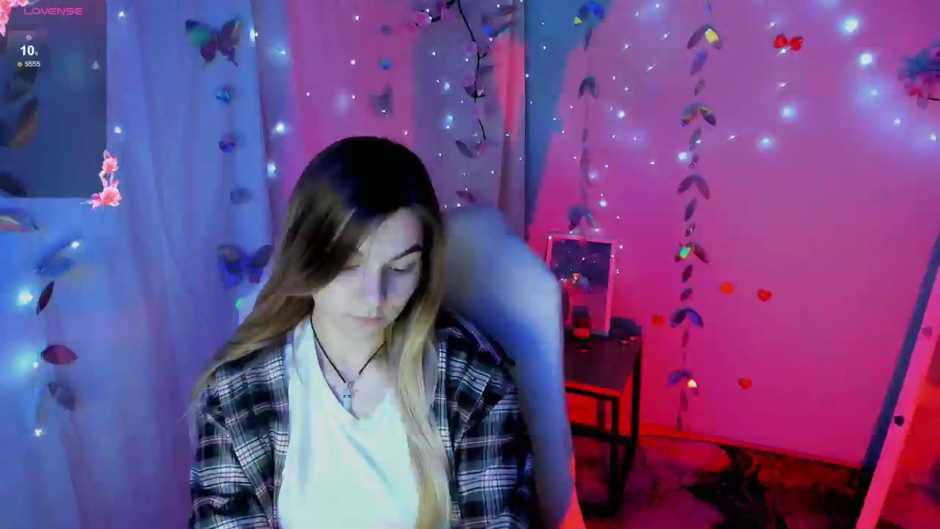 Gallery image thumbnail from Missi_More's myfreecams stream on, 05/03/2026, 12:15 image 18 of 20