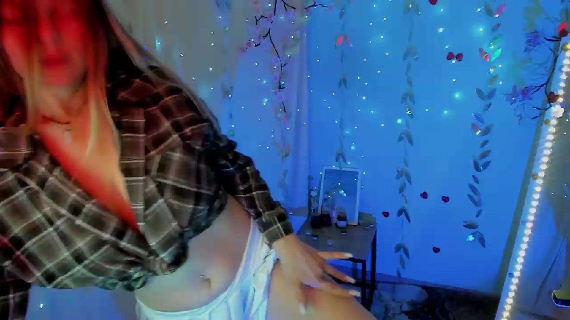 Gallery image thumbnail from Missi_More's myfreecams stream on, 05/09/2026, 11:17 image 19 of 20