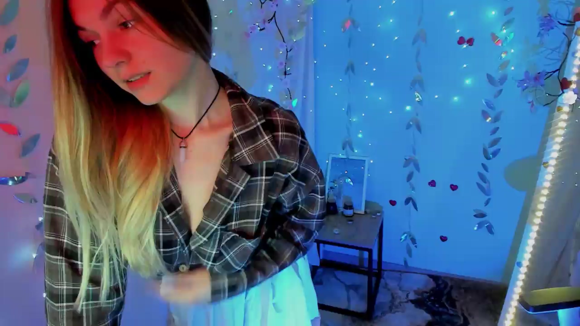 Gallery image thumbnail from Missi_More's myfreecams stream on, 05/09/2026, 11:17 image 5 of 20
