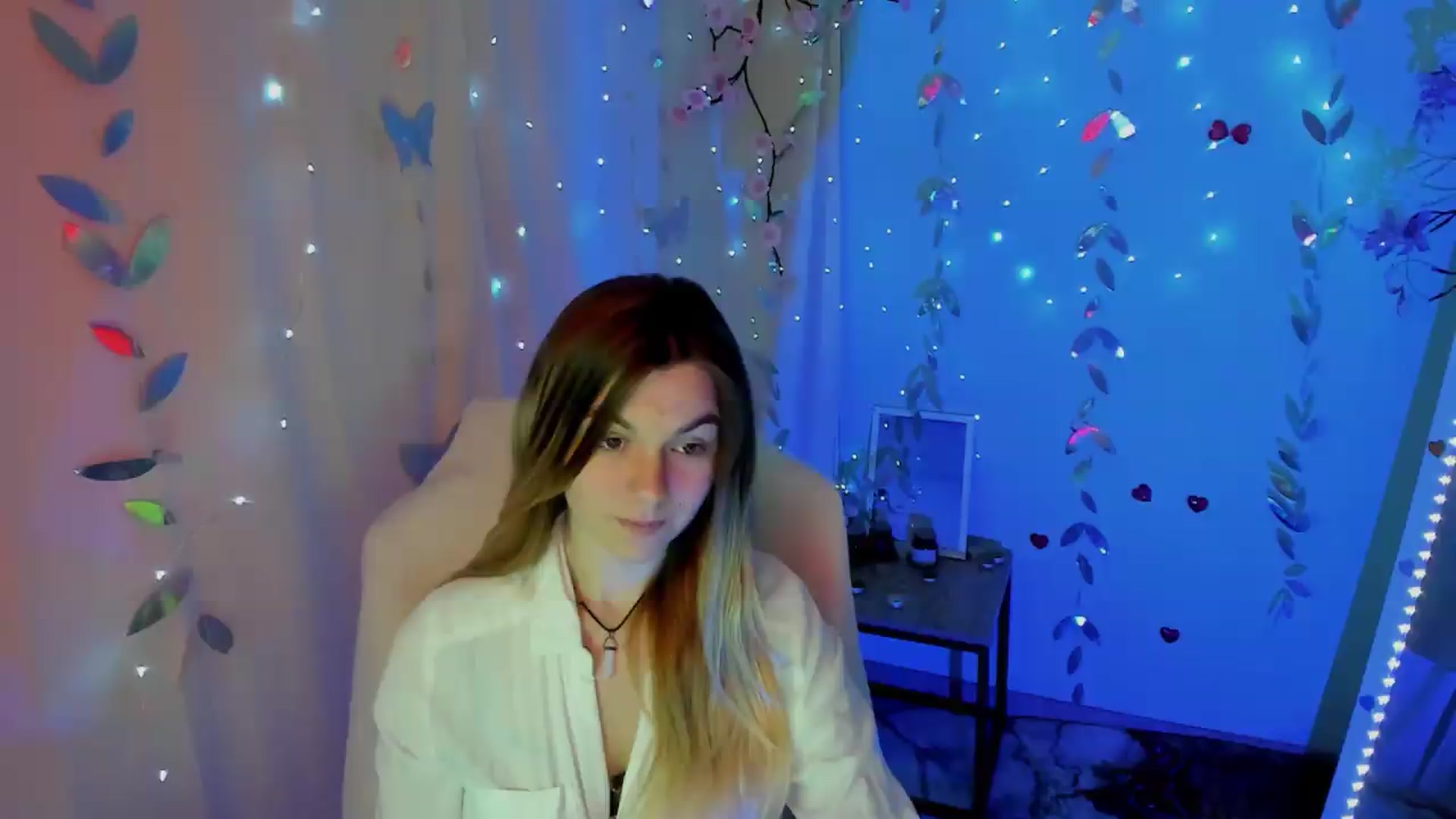 Gallery image thumbnail from Missi_More's myfreecams stream on, 05/11/2026, 11:06 image 12 of 20