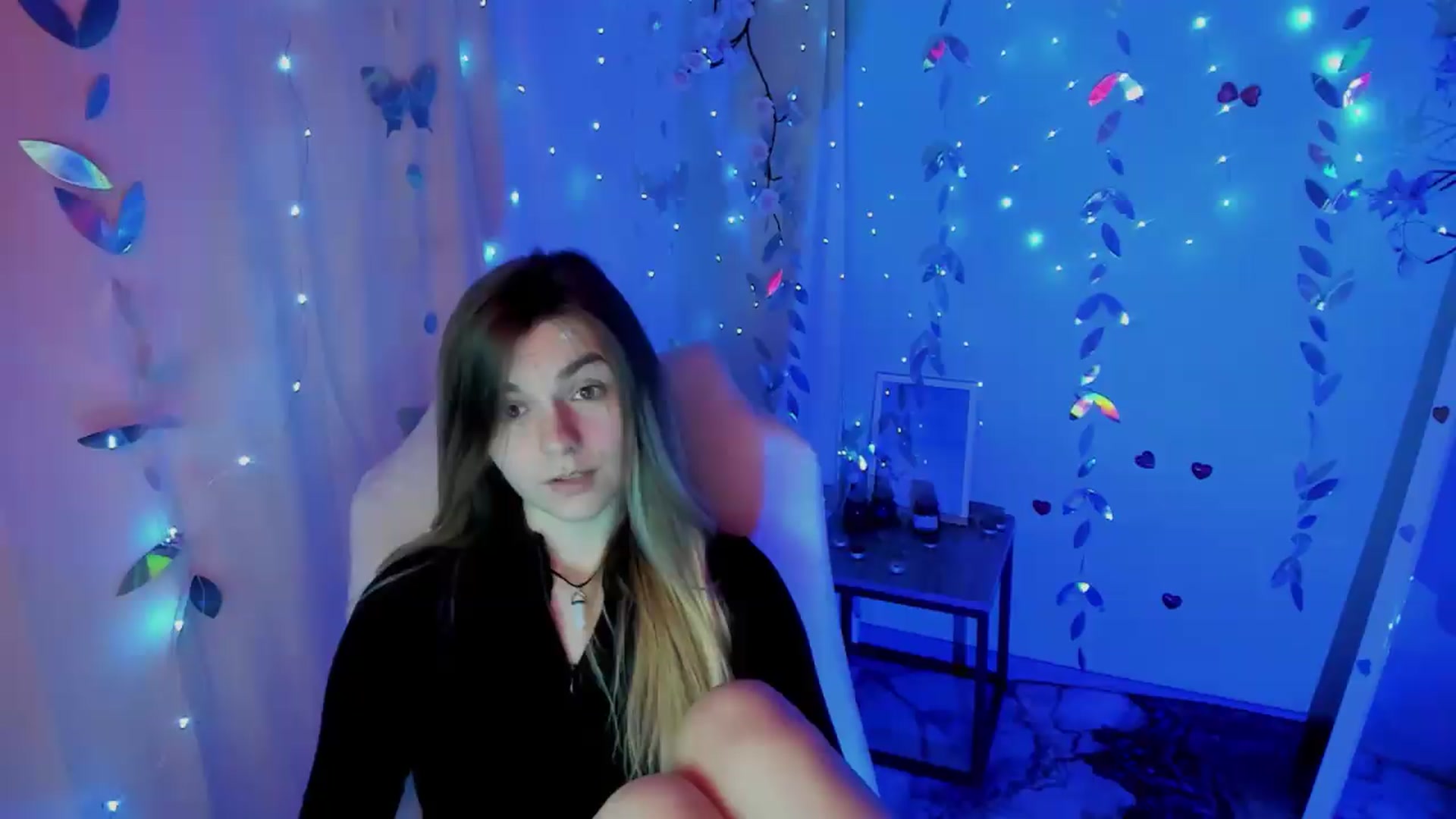 Gallery image thumbnail from Missi_More's myfreecams stream on, 05/15/2026, 10:21 image 5 of 20