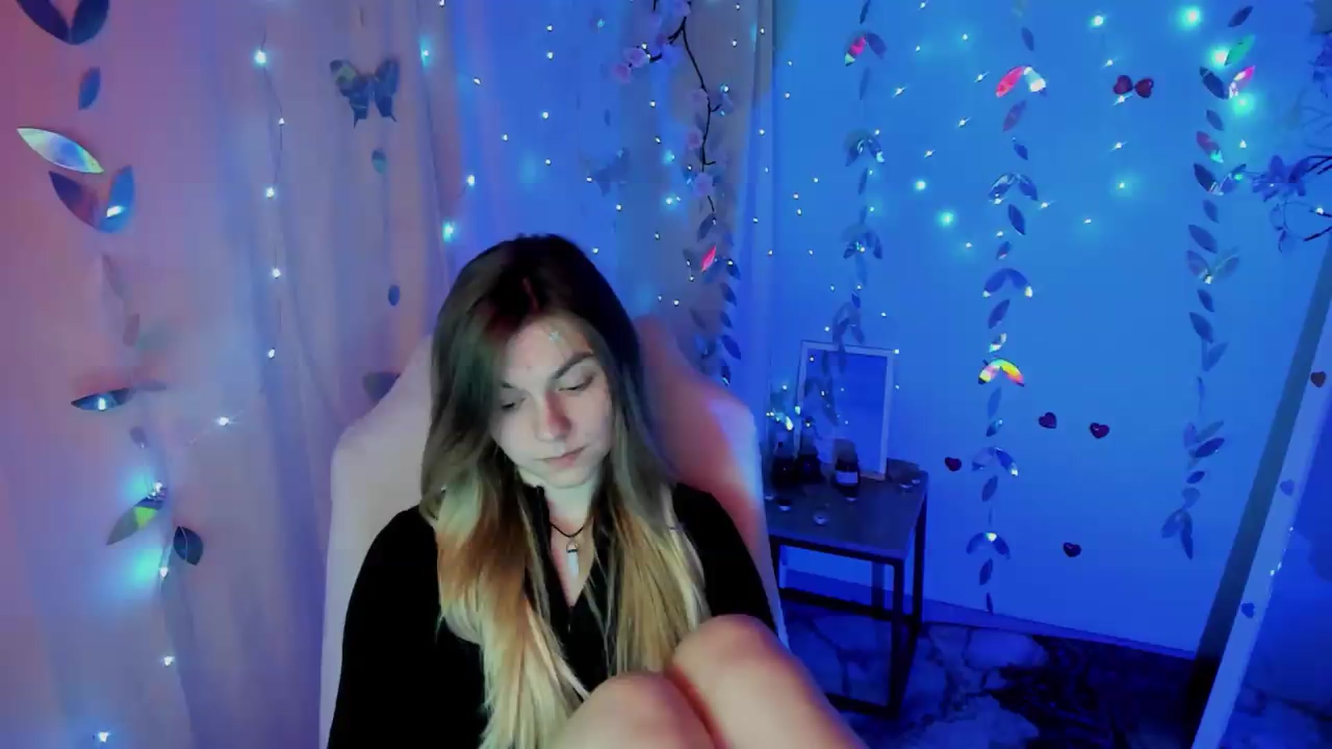 Gallery image thumbnail from Missi_More's myfreecams stream on, 05/15/2026, 10:21 image 4 of 20