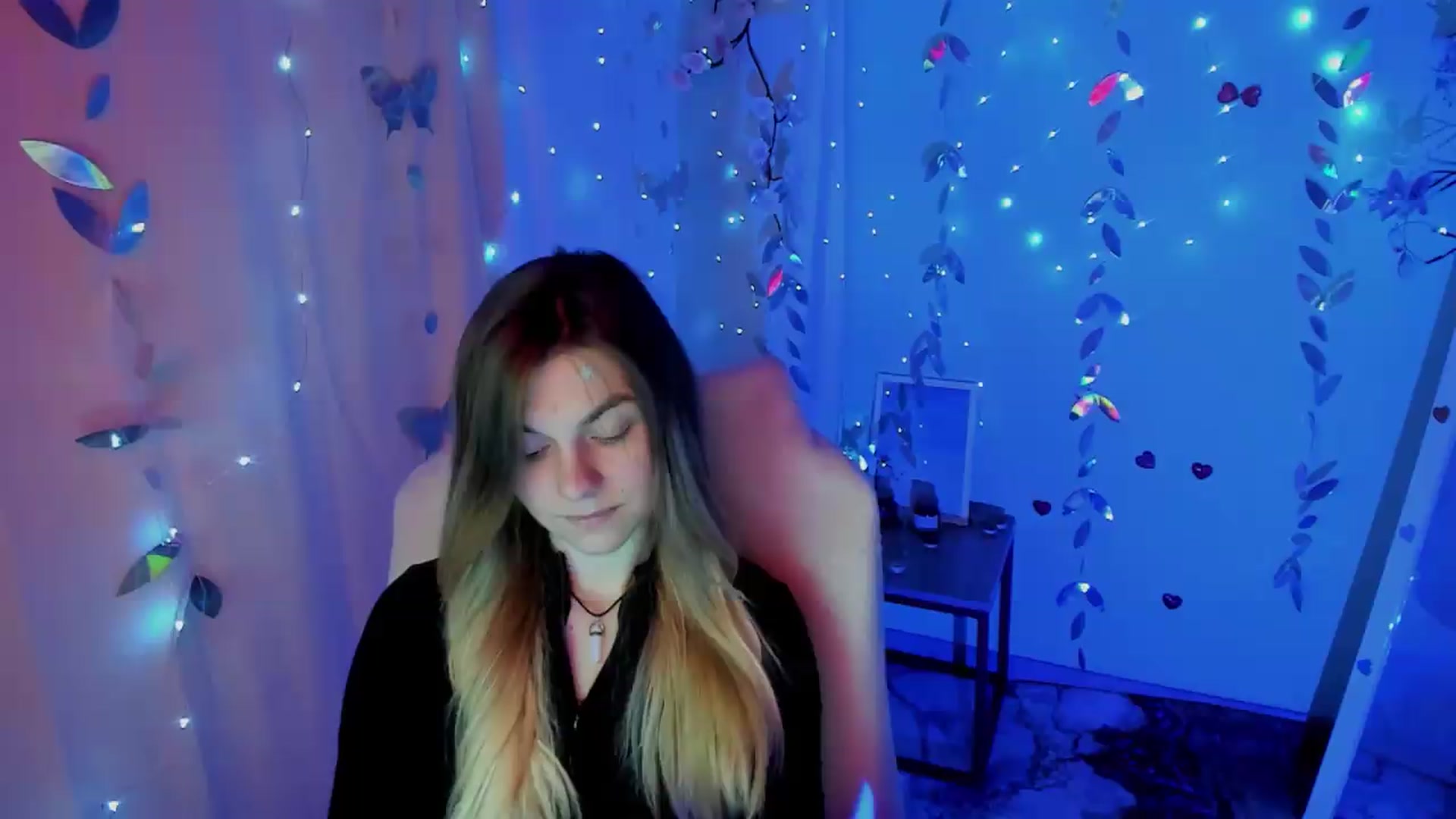 Gallery image thumbnail from Missi_More's myfreecams stream on, 05/15/2026, 10:21 image 17 of 20