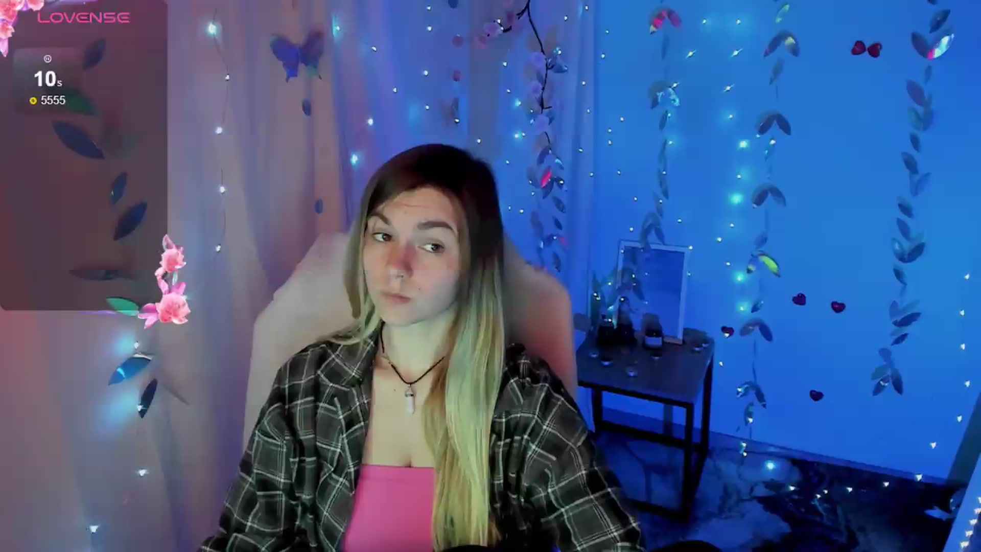 Gallery image thumbnail from Missi_More's myfreecams stream on, 05/17/2026, 11:32 image 15 of 20