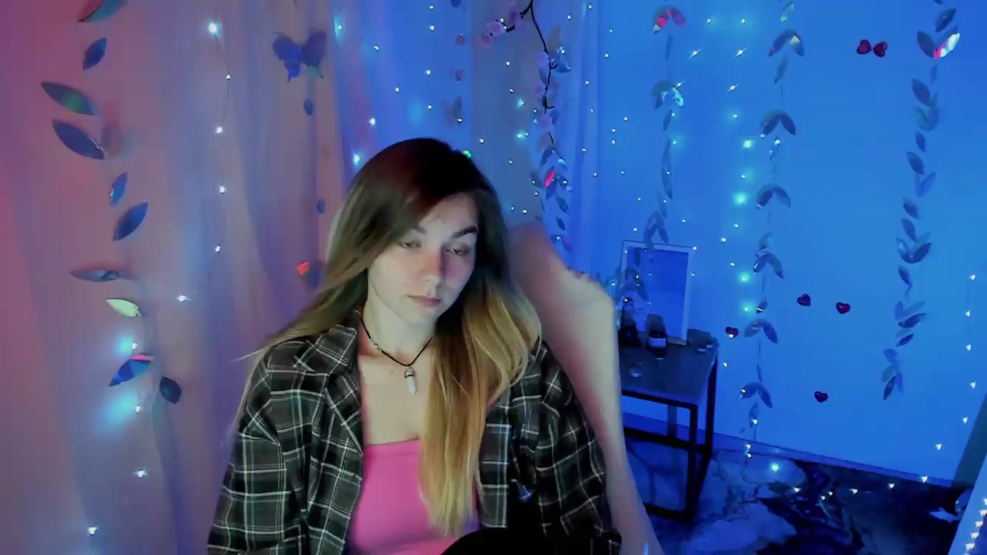 Gallery image thumbnail from Missi_More's myfreecams stream on, 05/17/2026, 11:32 image 6 of 20