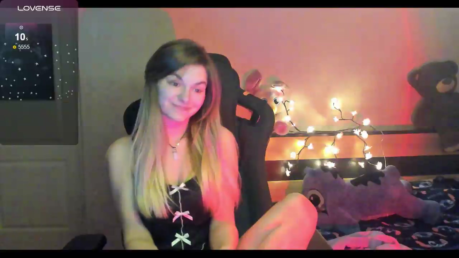 Gallery image thumbnail from Missi_More's myfreecams stream on, 06/04/2026, 10:31 image 6 of 20