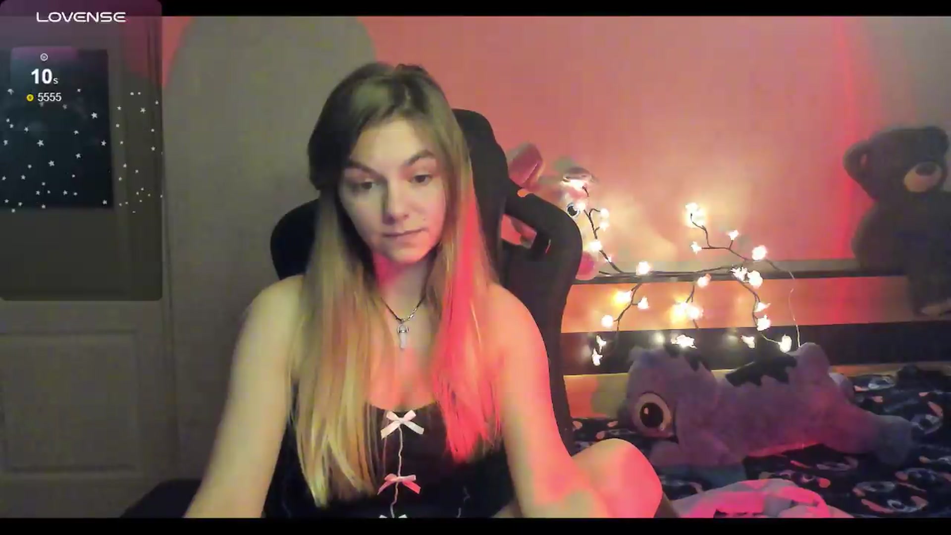 Gallery image thumbnail from Missi_More's myfreecams stream on, 06/04/2026, 10:31 image 9 of 20