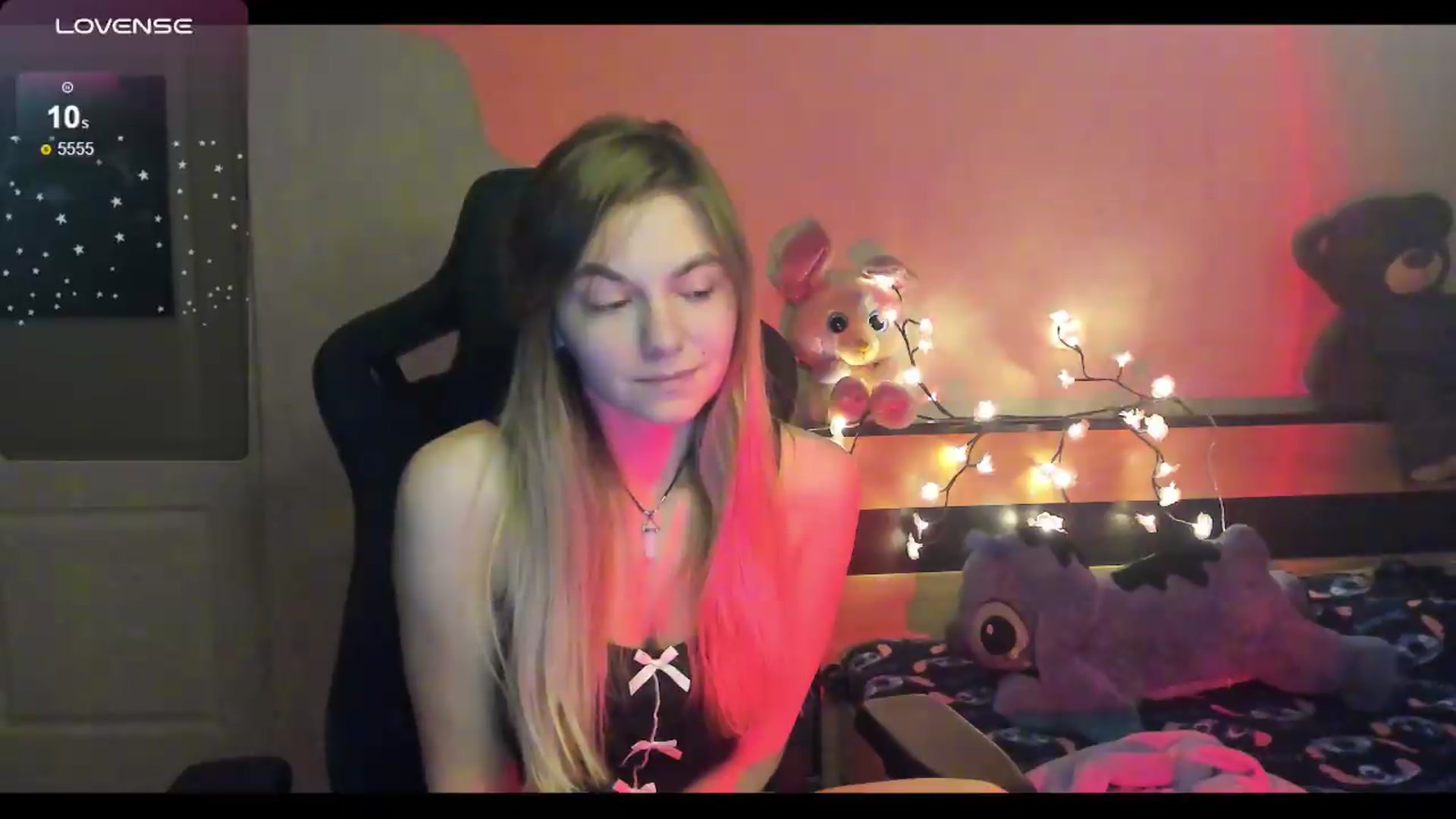 Gallery image thumbnail from Missi_More's myfreecams stream on, 06/04/2026, 10:31 image 14 of 20