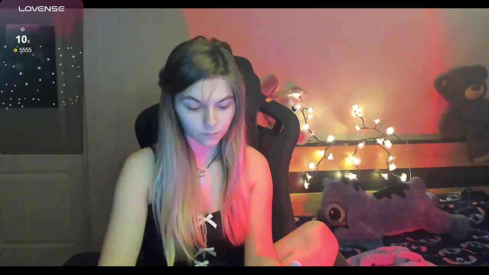 Gallery image thumbnail from Missi_More's myfreecams stream on, 06/04/2026, 11:40 image 9 of 20