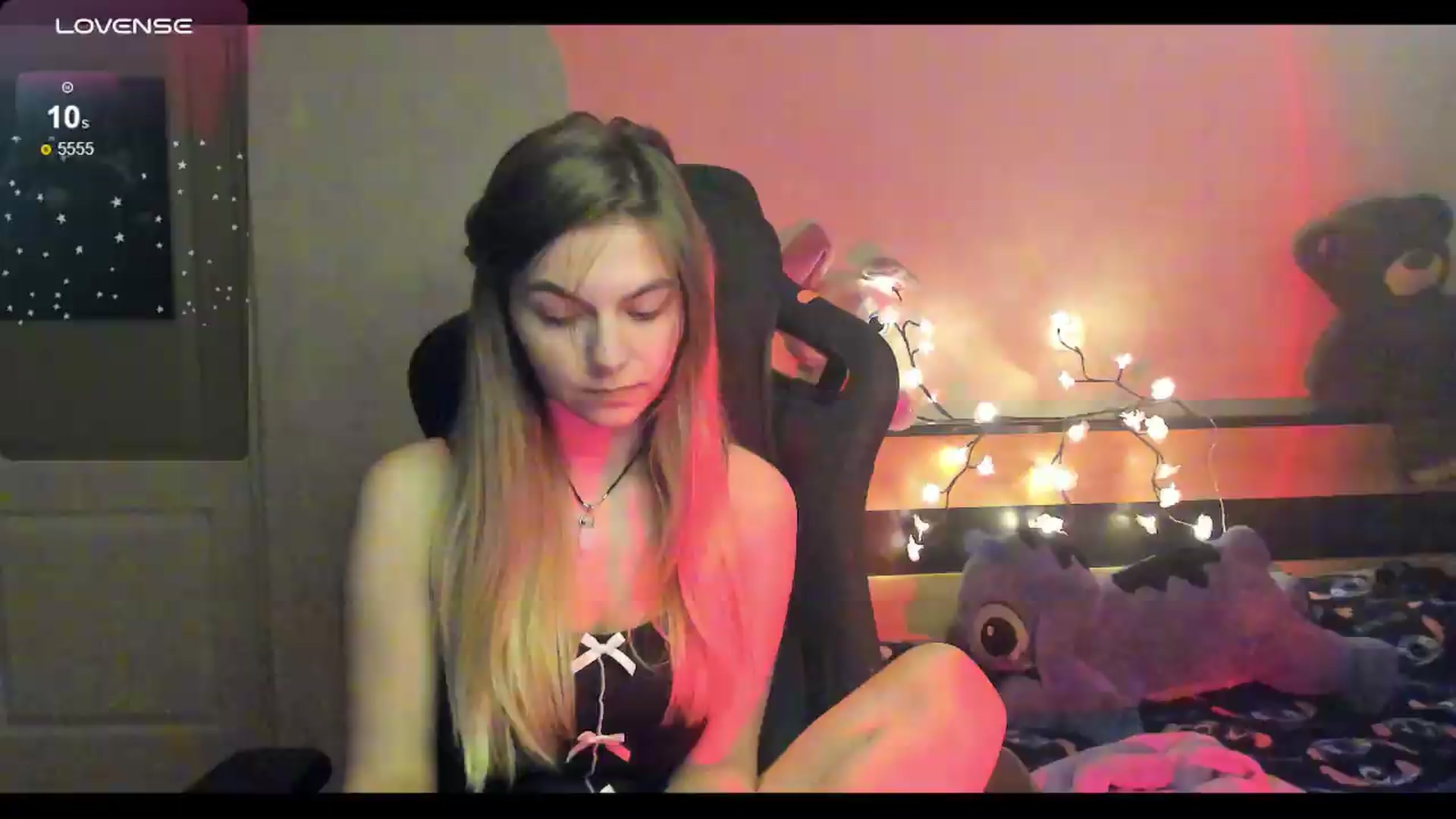 Gallery image thumbnail from Missi_More's myfreecams stream on, 06/04/2026, 11:40 image 17 of 20