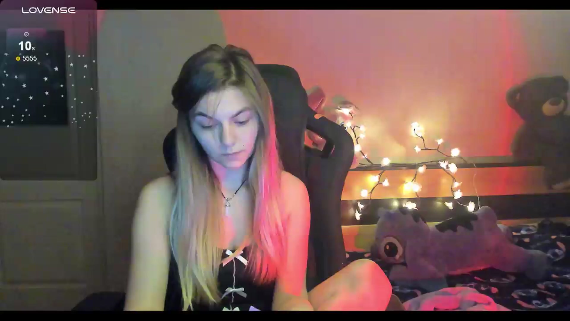 Gallery image thumbnail from Missi_More's myfreecams stream on, 06/04/2026, 11:40 image 12 of 20