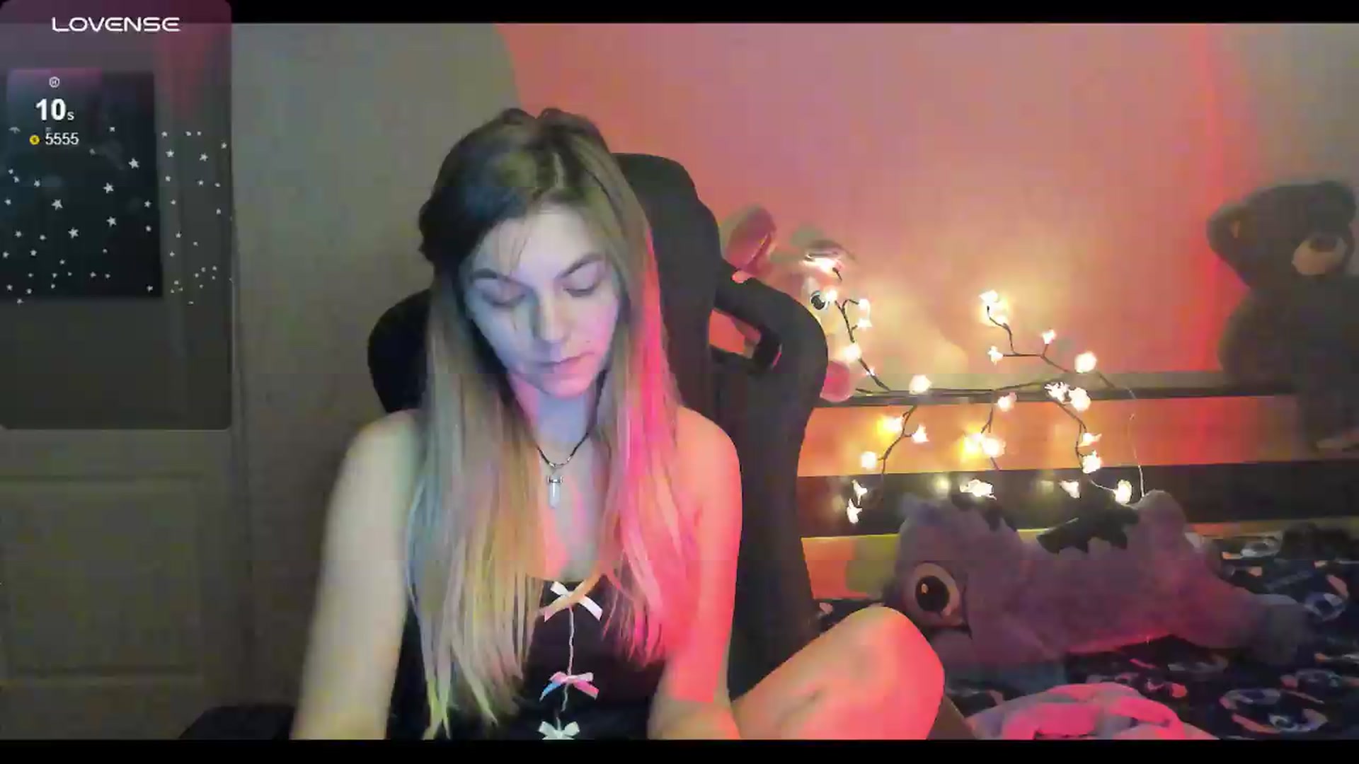 Gallery image thumbnail from Missi_More's myfreecams stream on, 06/04/2026, 11:40 image 13 of 20