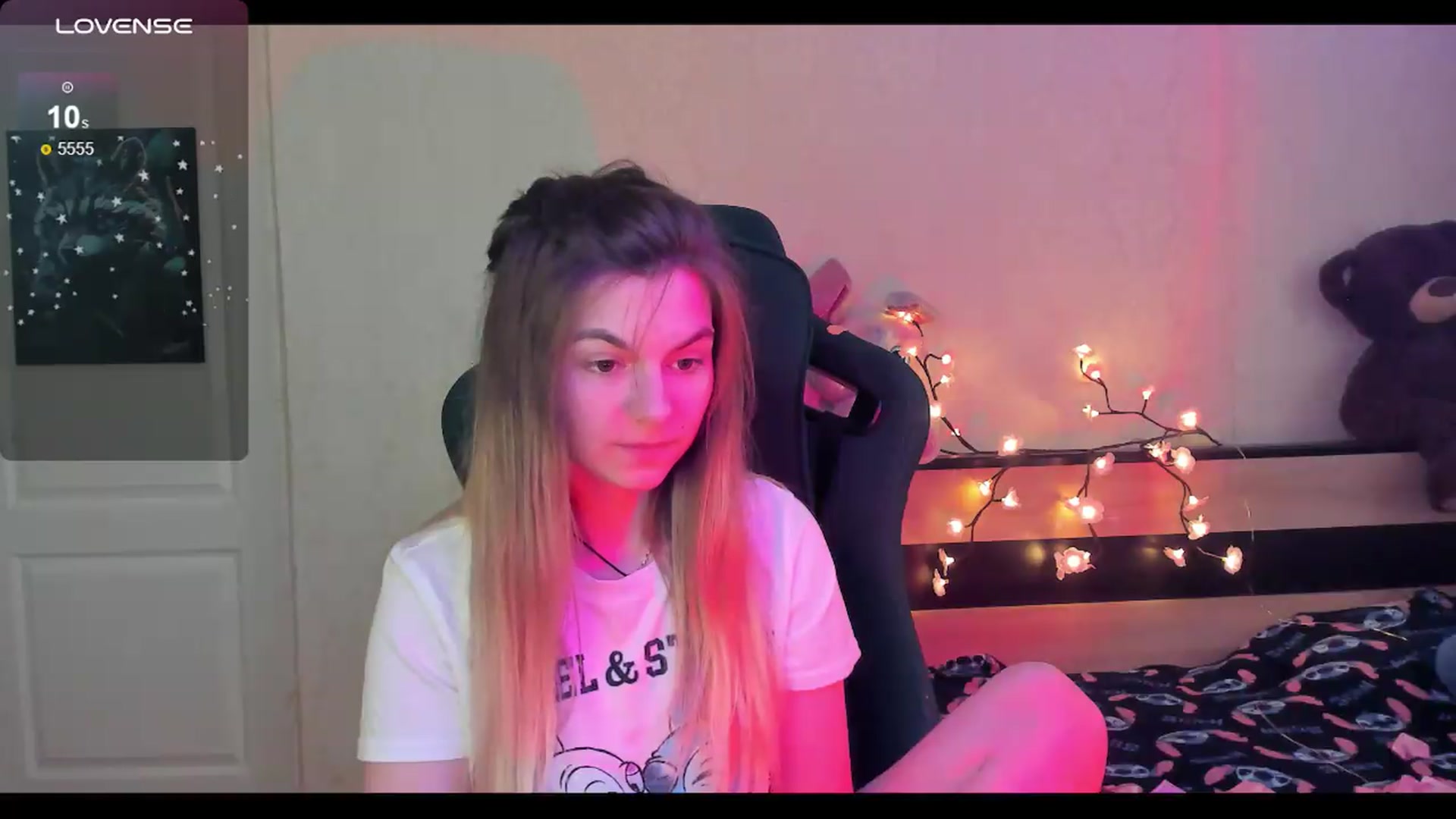 Gallery image thumbnail from Missi_More's myfreecams stream on, 06/05/2026, 12:16 image 2 of 20