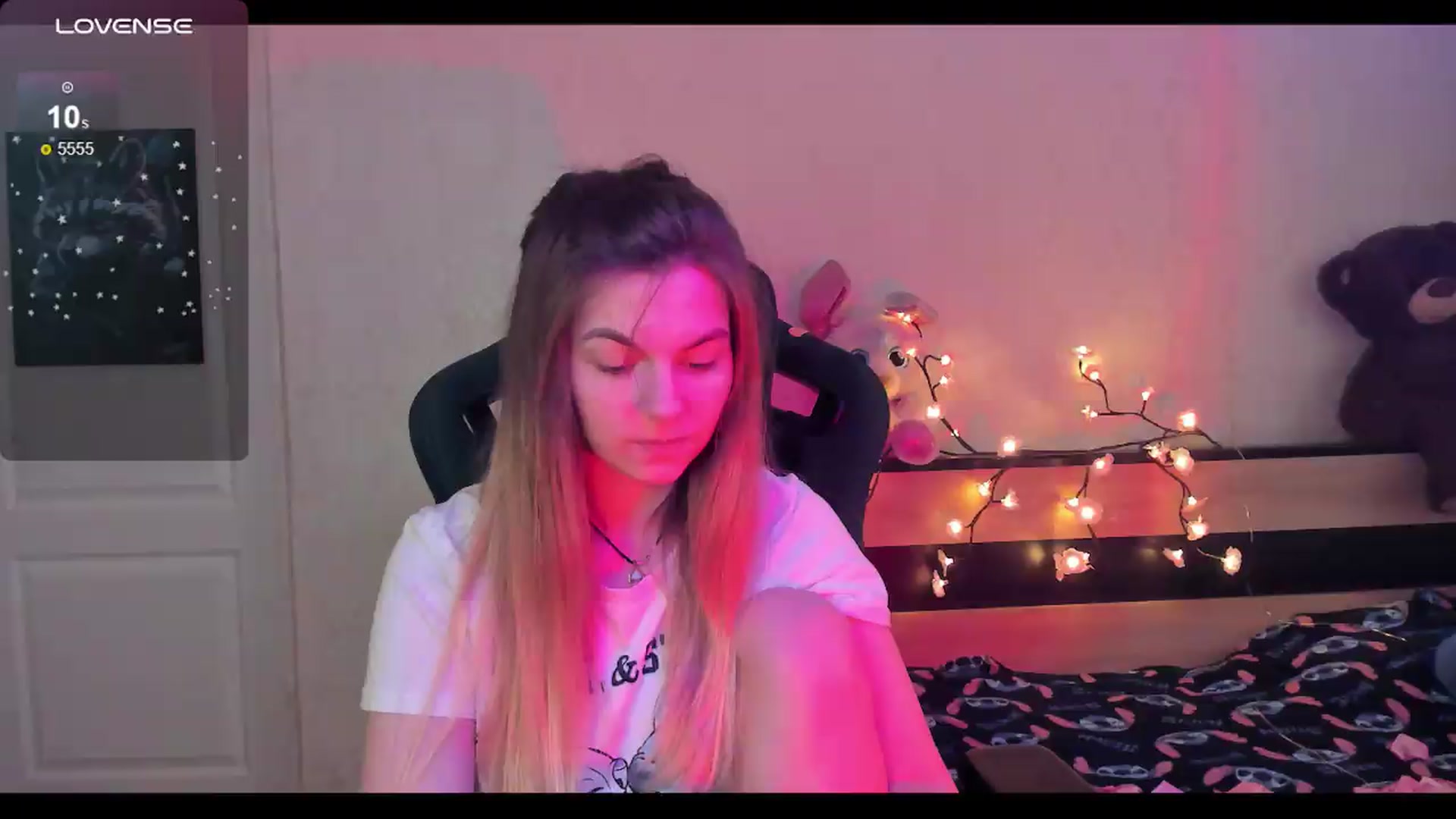 Gallery image thumbnail from Missi_More's myfreecams stream on, 06/05/2026, 12:16 image 9 of 20