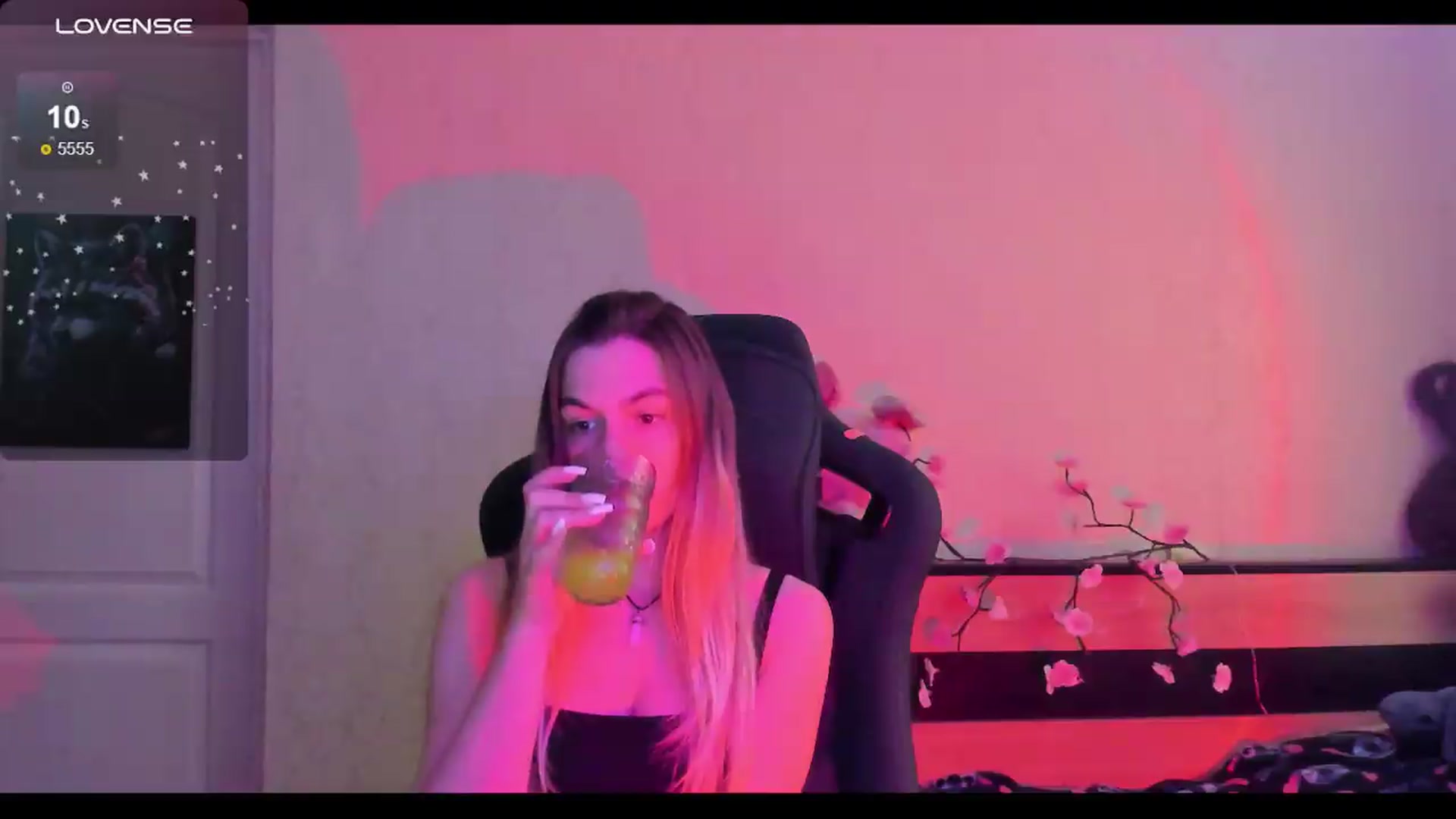 Gallery image thumbnail from Missi_More's myfreecams stream on, 06/06/2026, 11:05 image 7 of 20