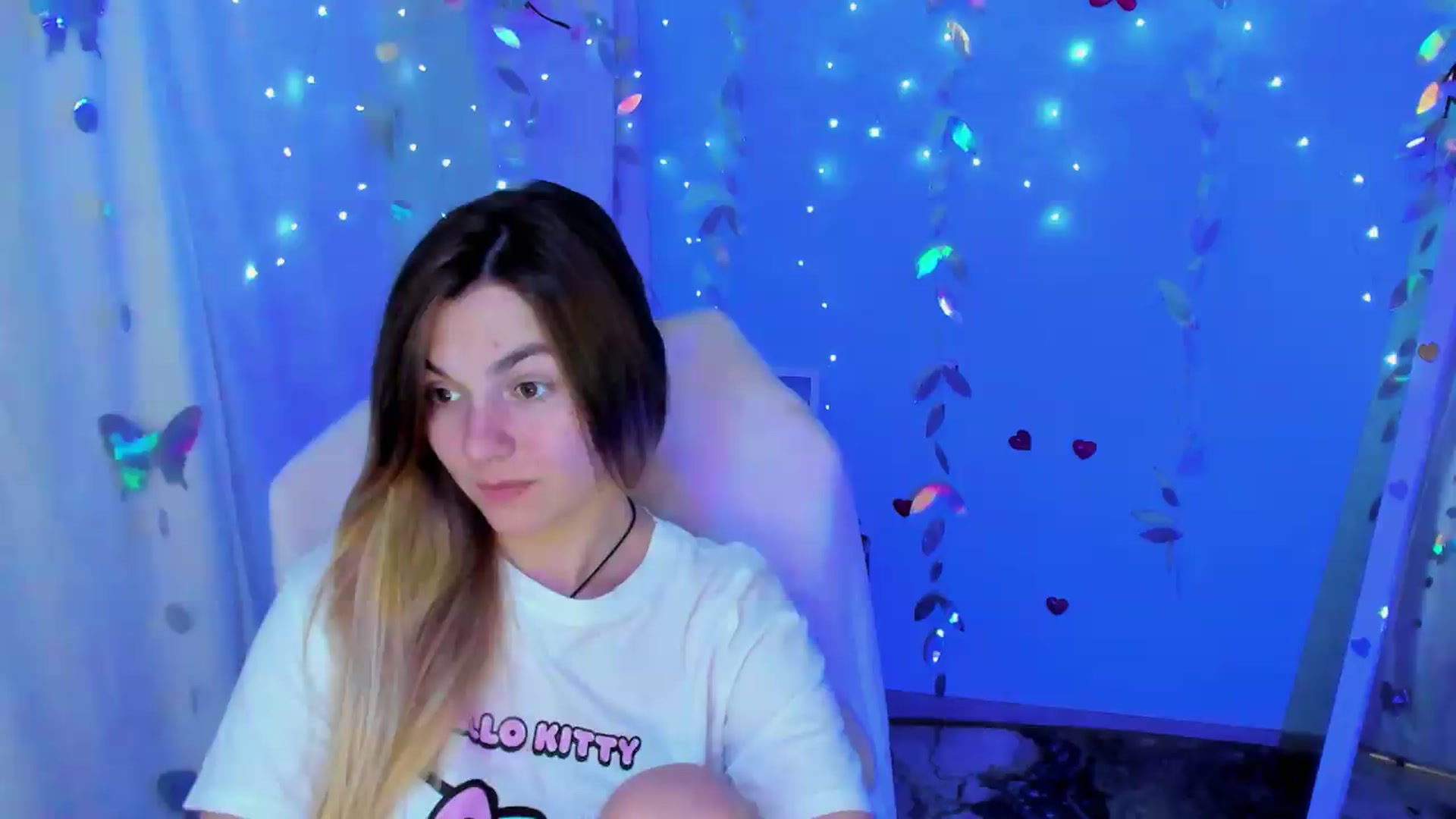 Gallery image thumbnail from Missi_More's myfreecams stream on, 07/26/2026, 10:15 image 16 of 20