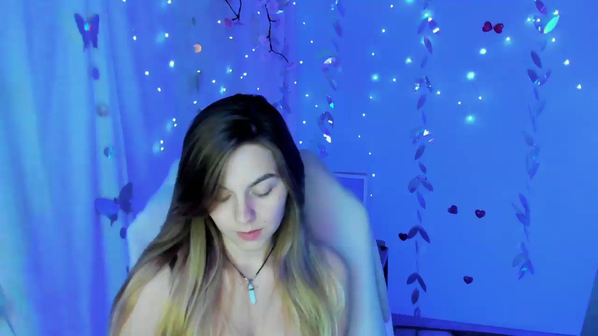 Gallery image thumbnail from Missi_More's myfreecams stream on, 09/04/2026, 11:27 image 17 of 20