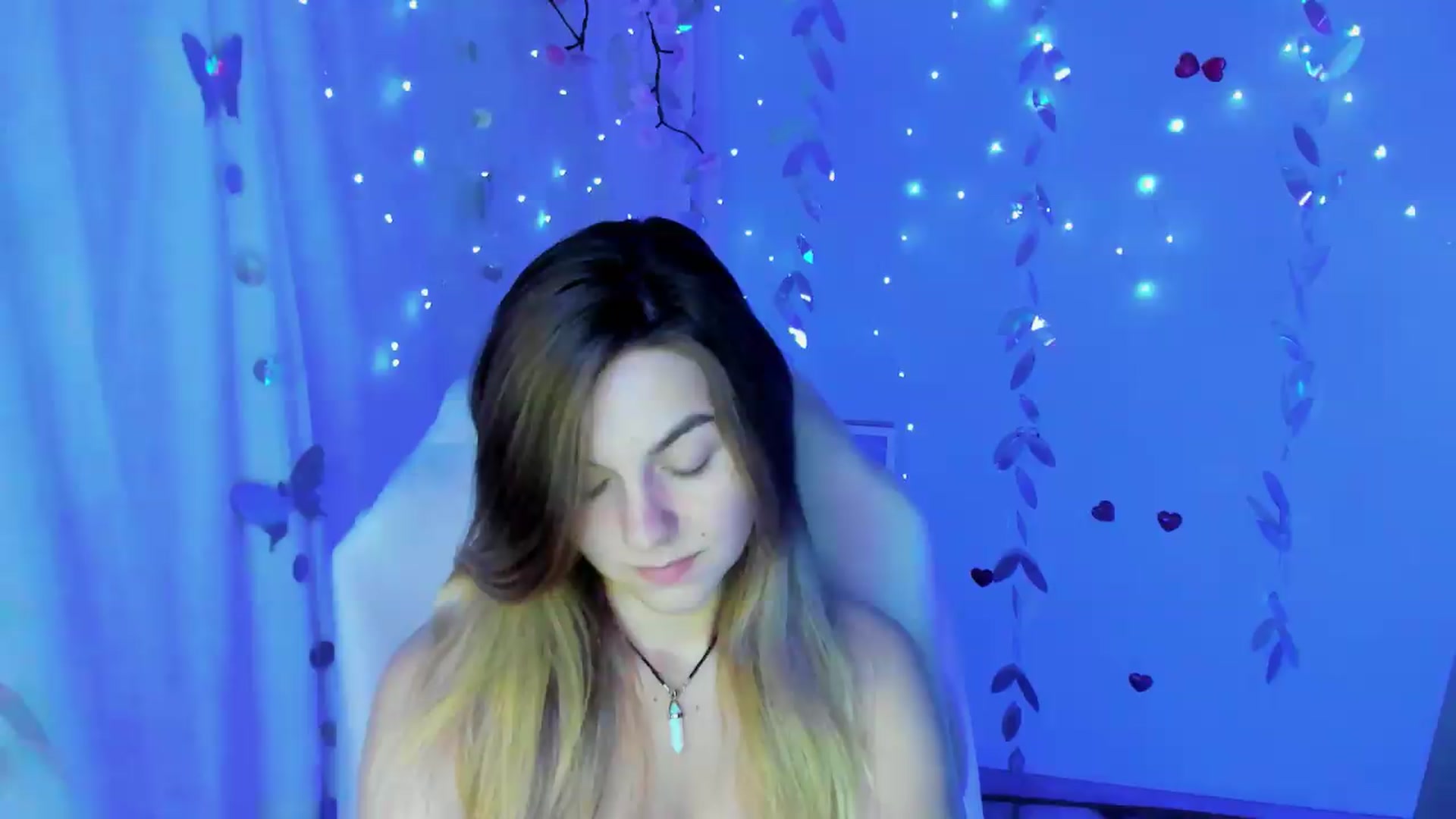 Gallery image thumbnail from Missi_More's myfreecams stream on, 09/04/2026, 11:27 image 16 of 20