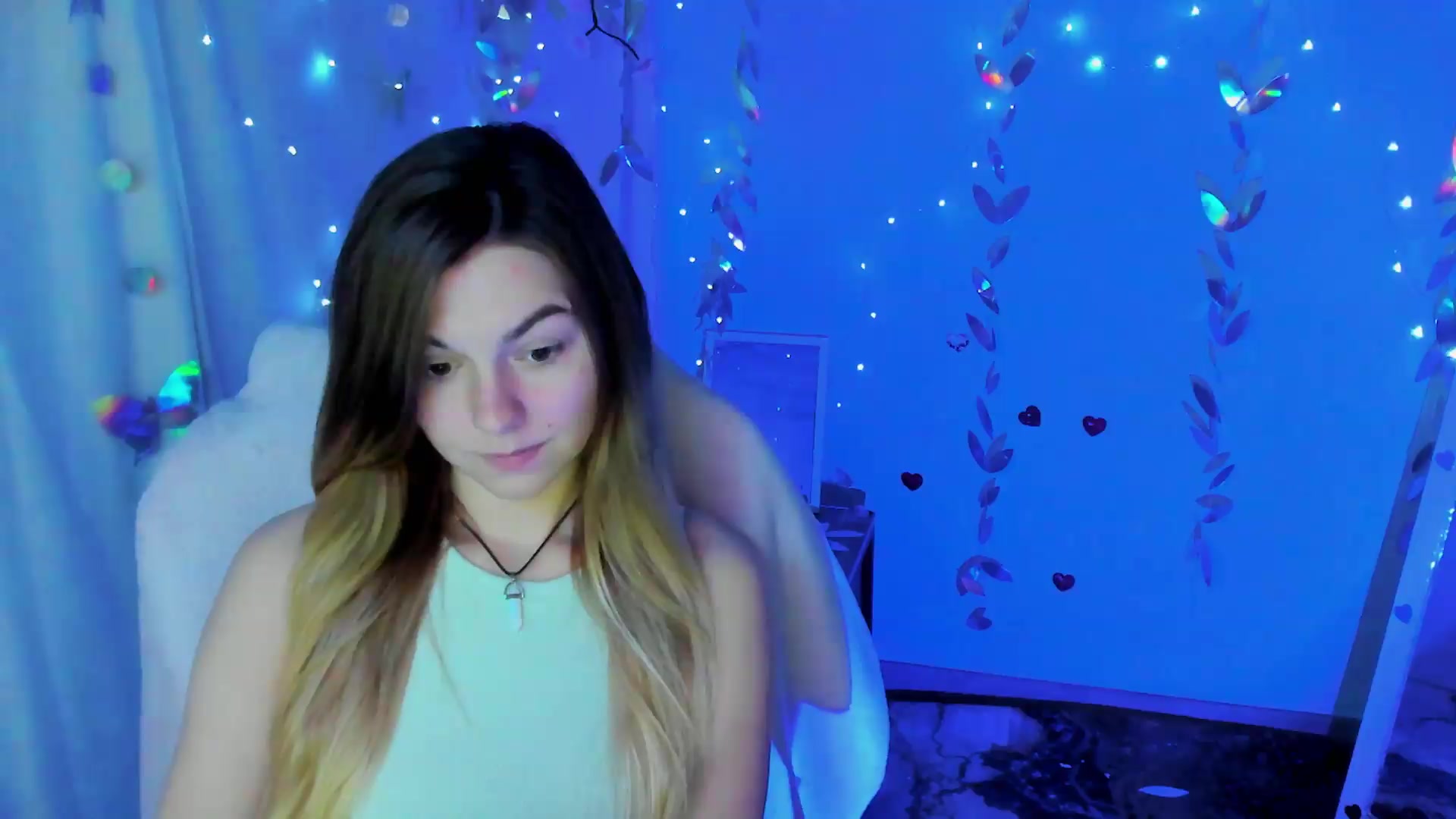 Gallery image thumbnail from Missi_More's myfreecams stream on, 09/09/2026, 08:44 image 15 of 20