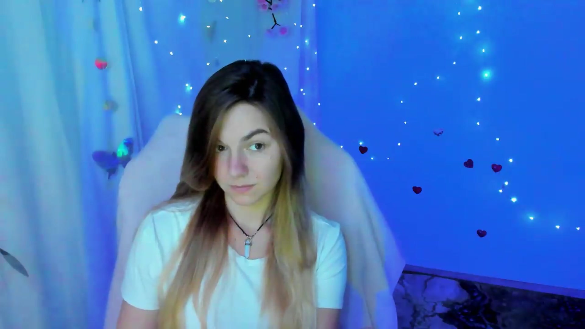 Gallery image thumbnail from Missi_More's myfreecams stream on, 09/11/2026, 11:39 image 12 of 20