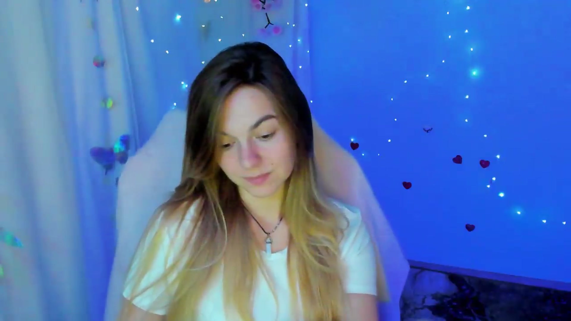 Gallery image thumbnail from Missi_More's myfreecams stream on, 09/11/2026, 11:39 image 7 of 20