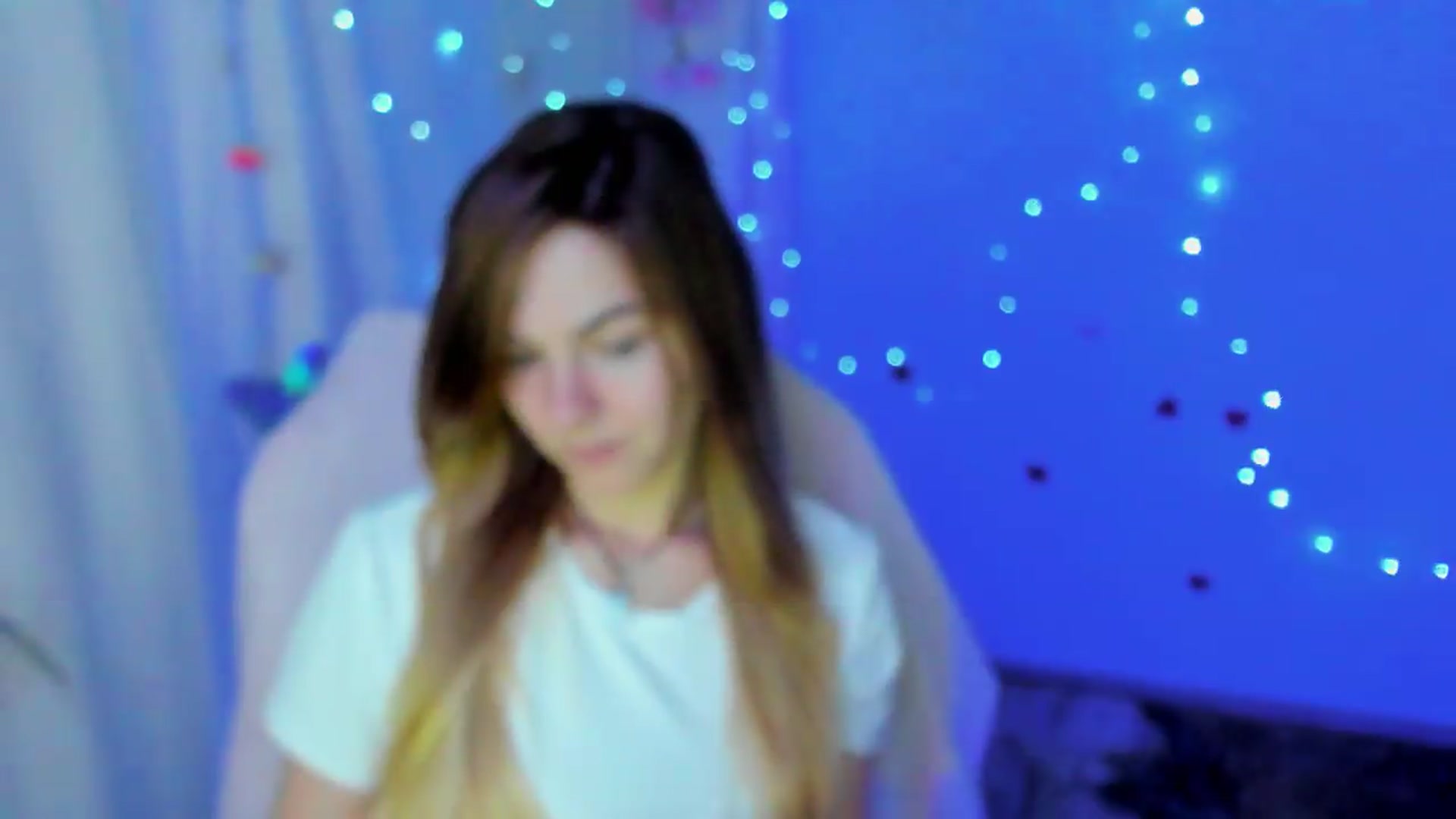 Gallery image thumbnail from Missi_More's myfreecams stream on, 09/11/2026, 11:39 image 8 of 20