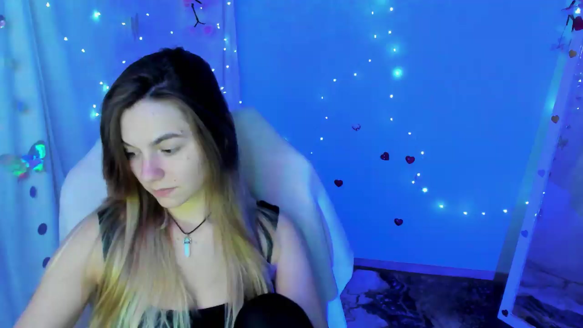 Gallery image thumbnail from Missi_More's myfreecams stream on, 09/12/2026, 11:41 image 11 of 20