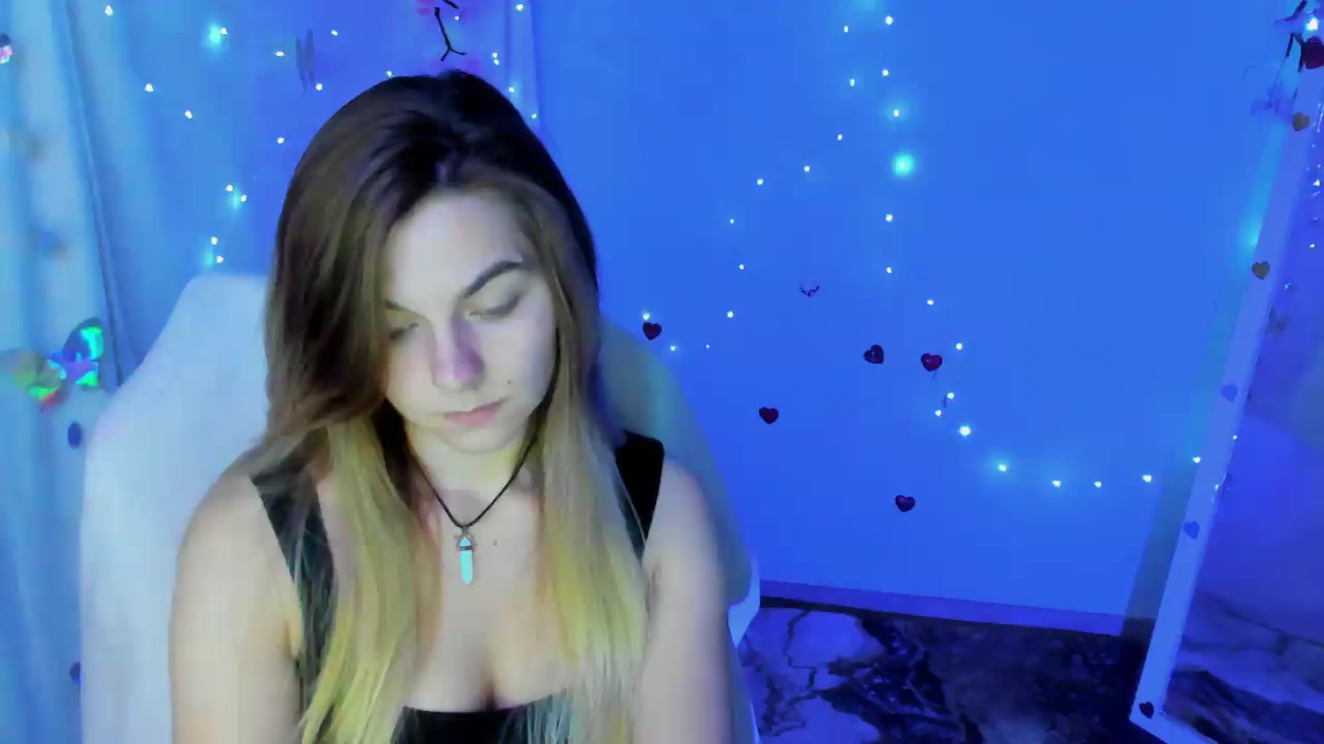 Gallery image thumbnail from Missi_More's myfreecams stream on, 09/12/2026, 11:41 image 19 of 20