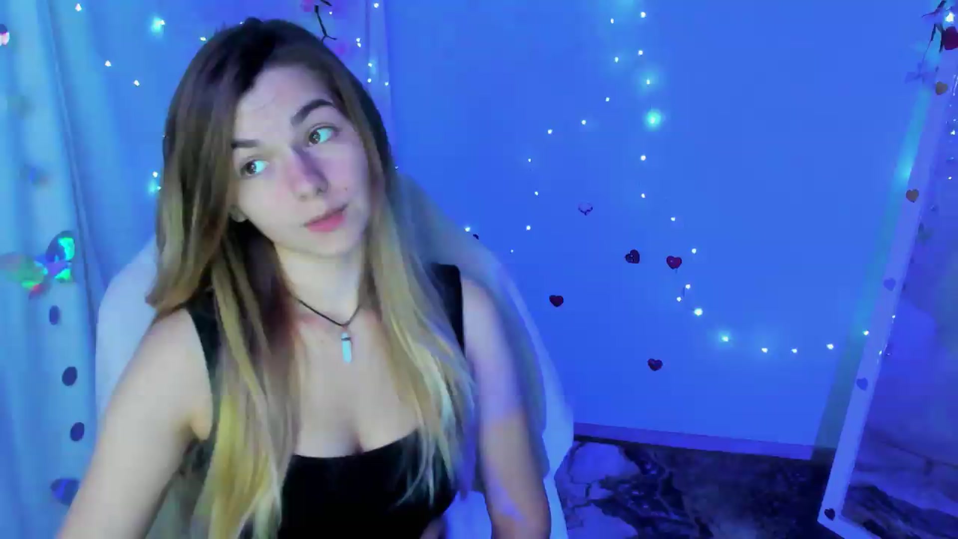 Gallery image thumbnail from Missi_More's myfreecams stream on, 09/12/2026, 11:41 image 5 of 20