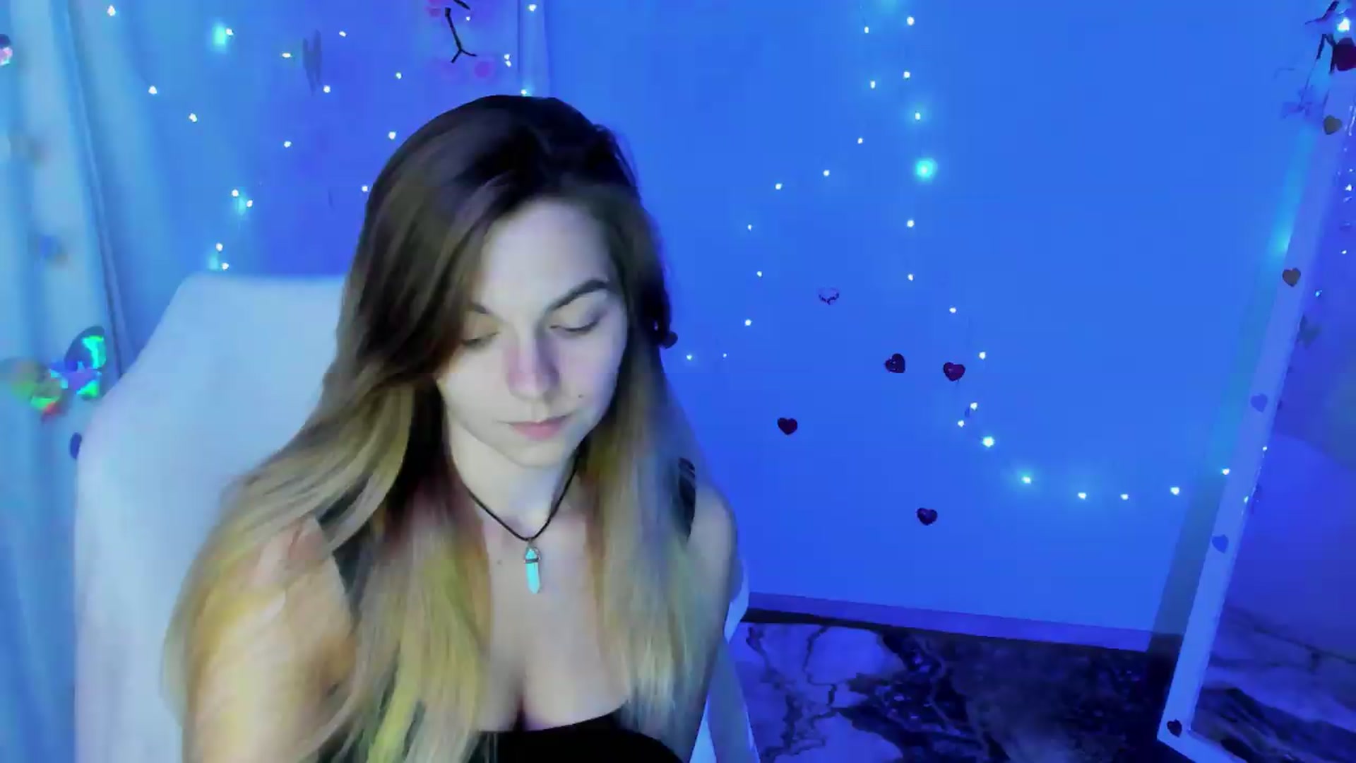 Gallery image thumbnail from Missi_More's myfreecams stream on, 09/12/2026, 11:41 image 18 of 20