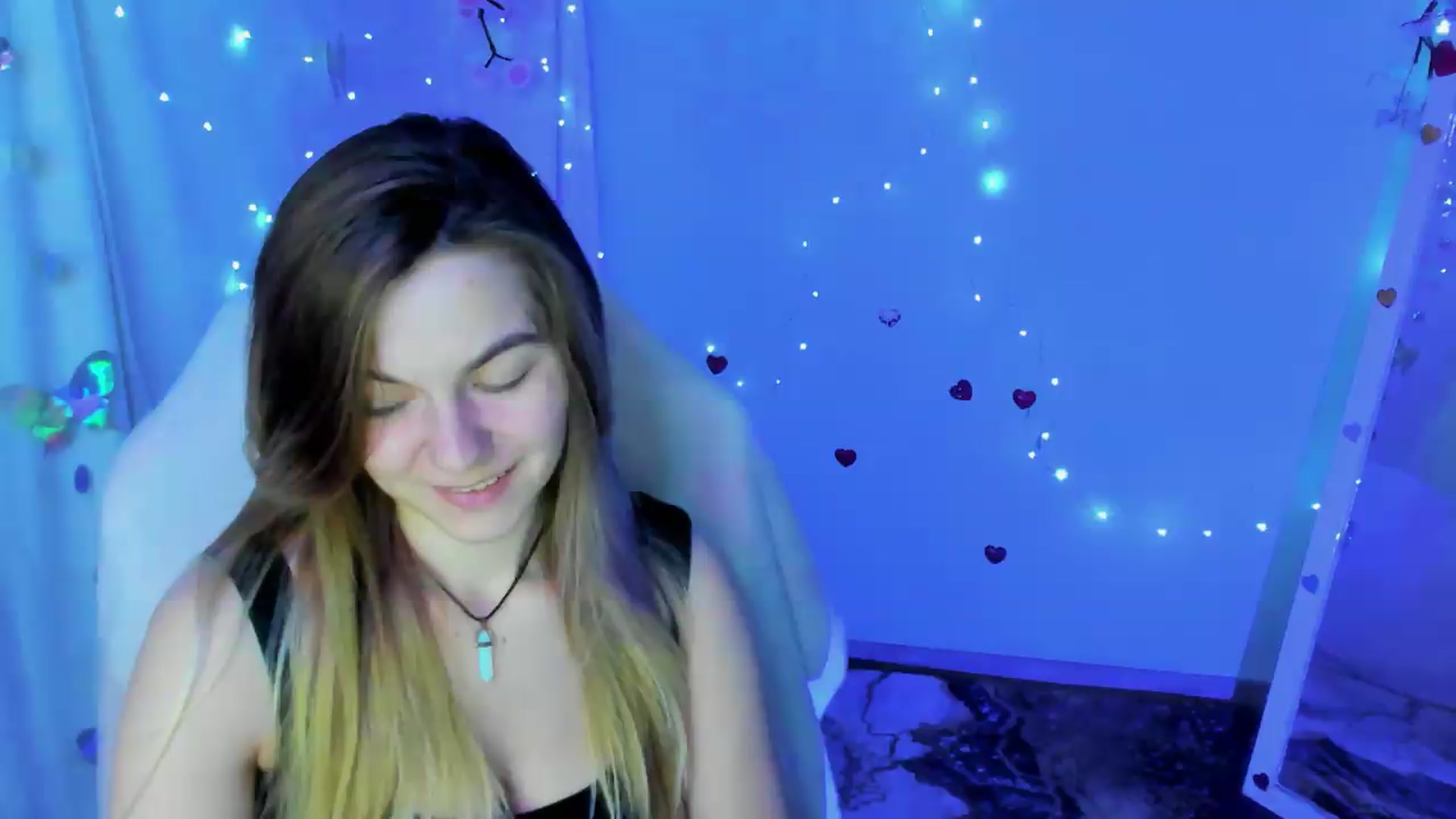 Gallery image thumbnail from Missi_More's myfreecams stream on, 09/12/2026, 11:41 image 10 of 20