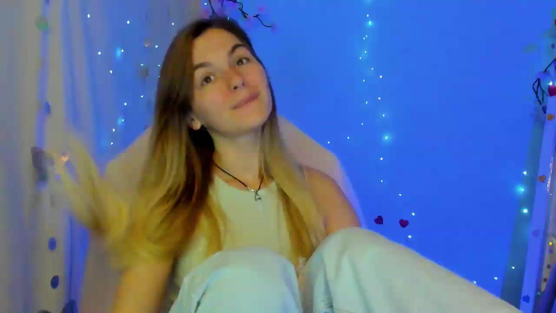 Gallery image thumbnail from Missi_More's myfreecams stream on, 09/18/2026, 10:23 image 11 of 20