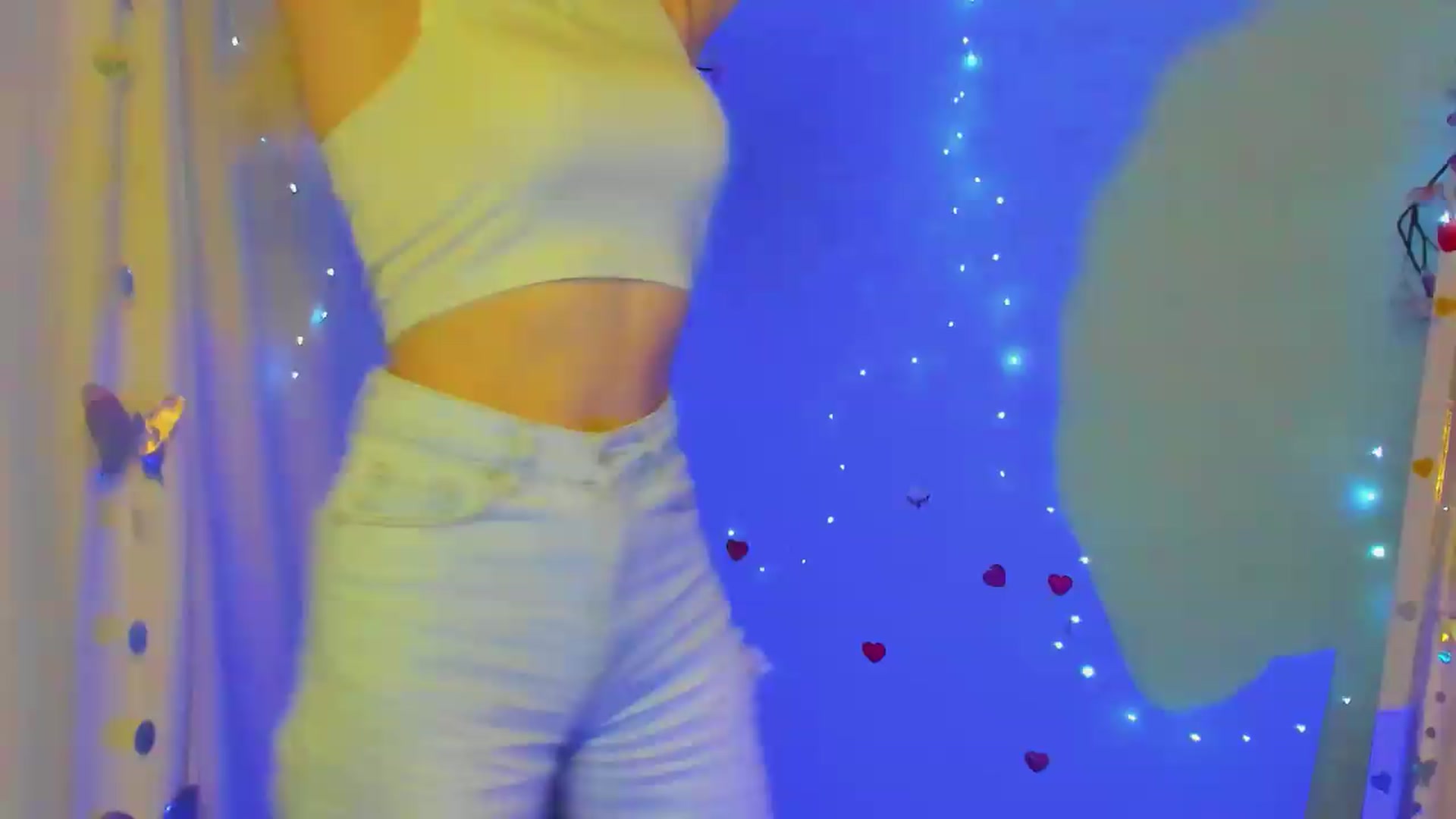 Gallery image thumbnail from Missi_More's myfreecams stream on, 09/18/2026, 10:23 image 5 of 20