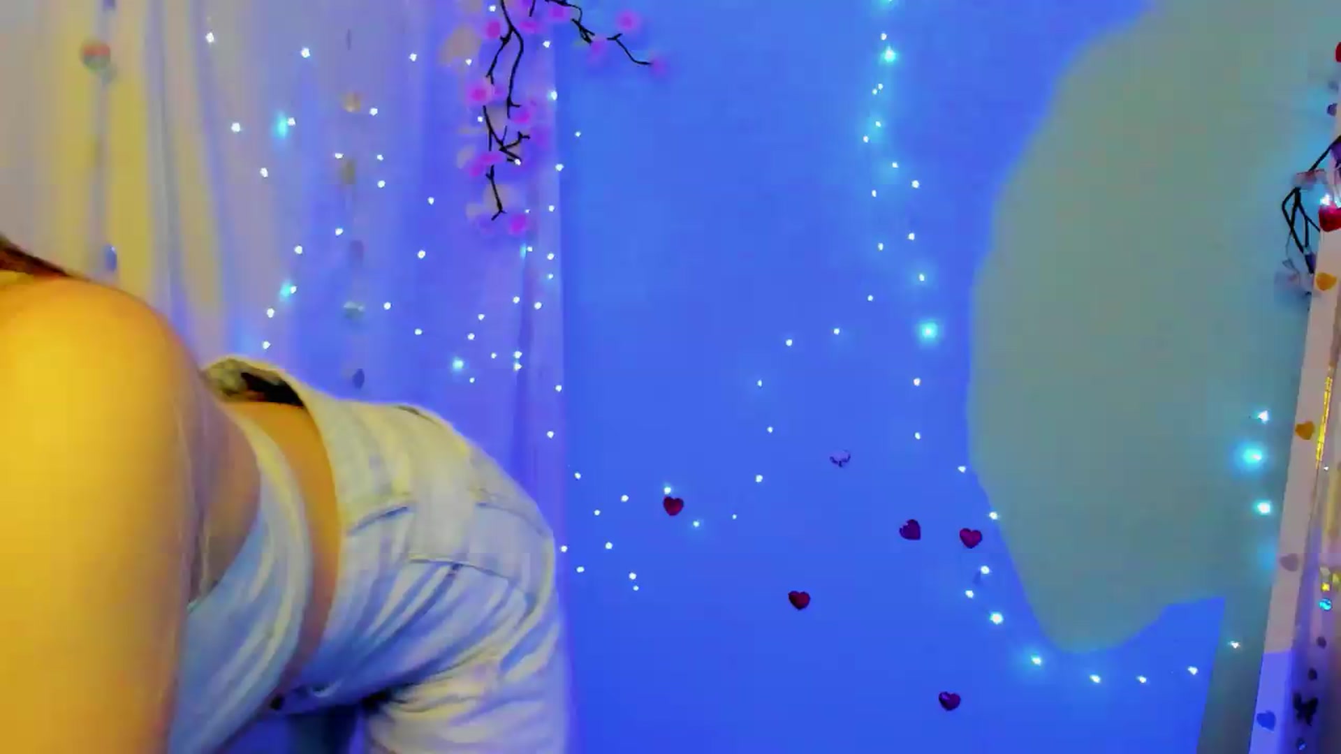 Gallery image thumbnail from Missi_More's myfreecams stream on, 09/18/2026, 10:23 image 6 of 20