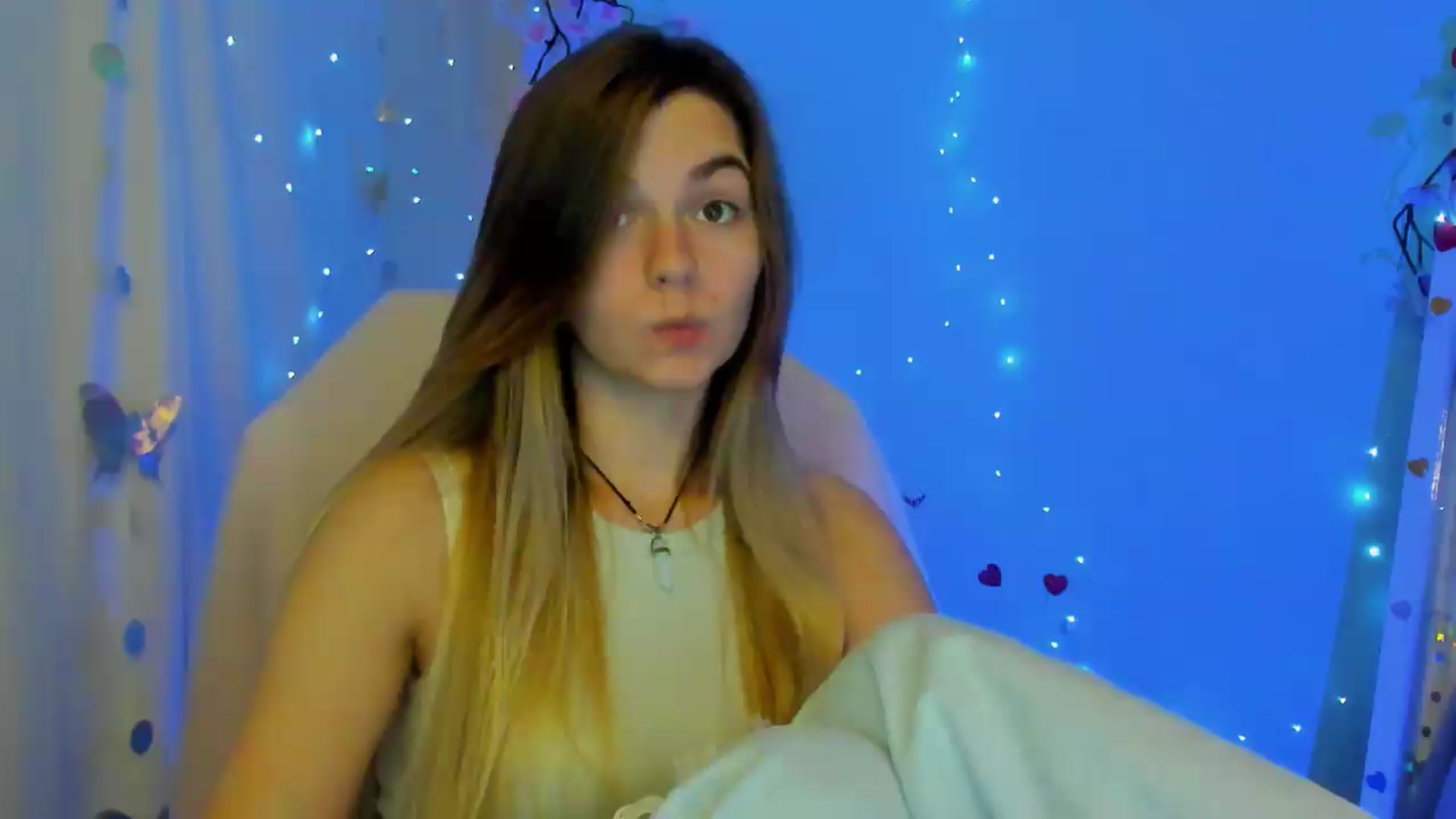 Gallery image thumbnail from Missi_More's myfreecams stream on, 09/18/2026, 10:23 image 16 of 20
