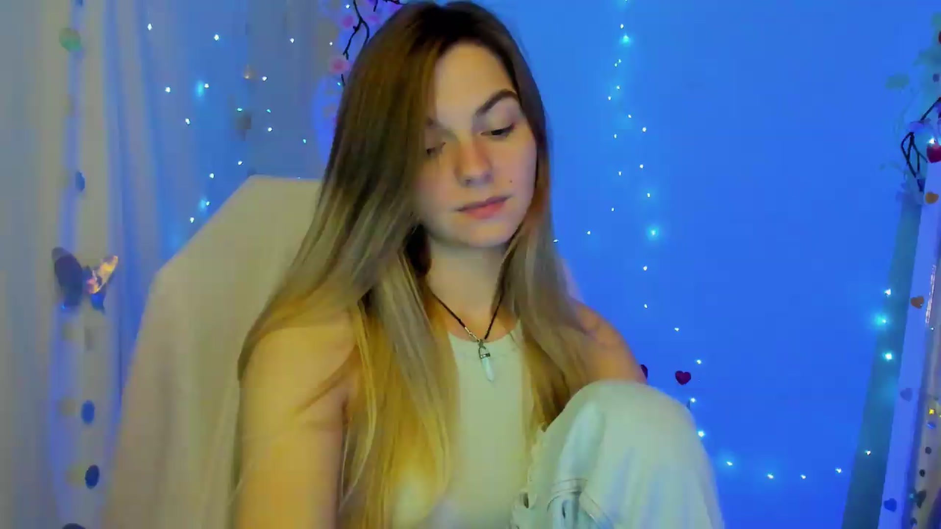 Gallery image thumbnail from Missi_More's myfreecams stream on, 09/18/2026, 10:23 image 9 of 20