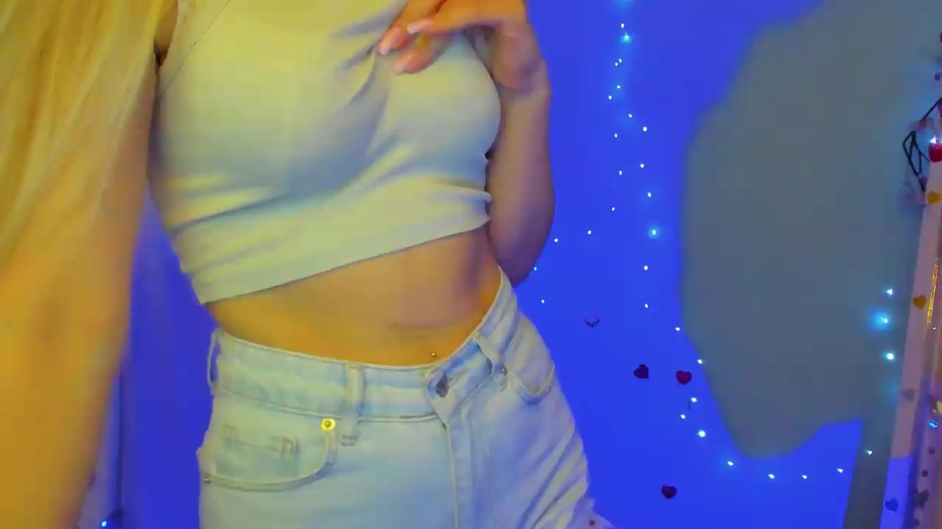 Gallery image thumbnail from Missi_More's myfreecams stream on, 09/18/2026, 10:23 image 2 of 20