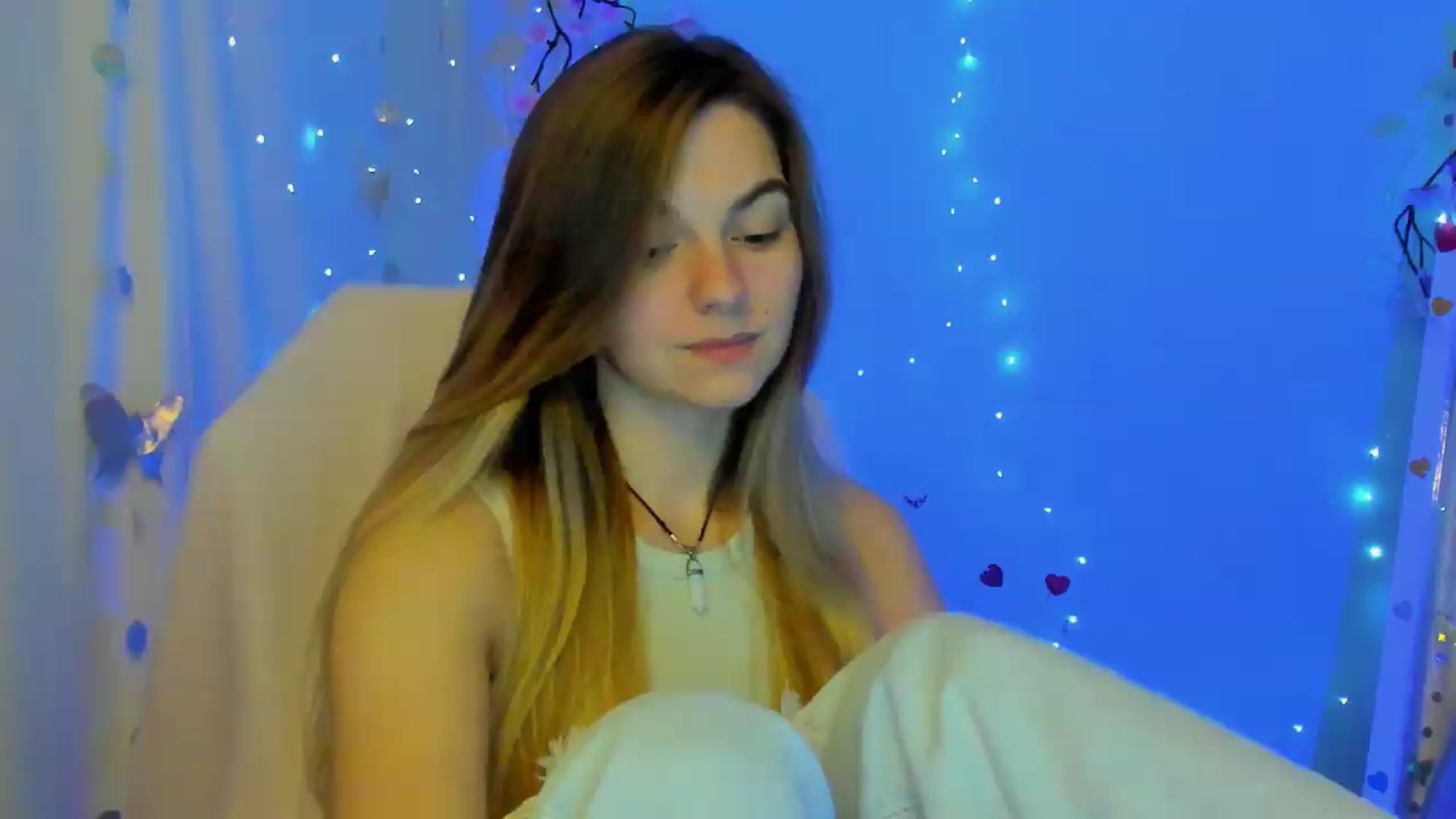 Gallery image thumbnail from Missi_More's myfreecams stream on, 09/18/2026, 10:23 image 15 of 20