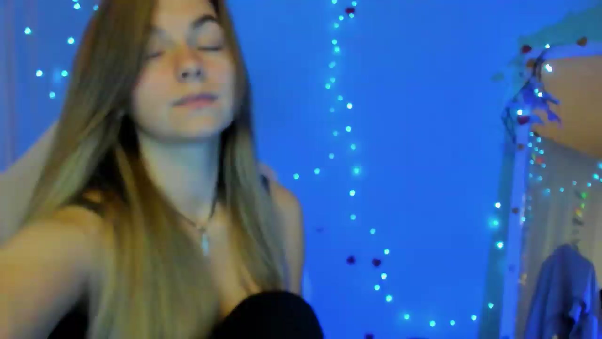 Gallery image thumbnail from Missi_More's myfreecams stream on, 09/19/2026, 08:40 image 8 of 20