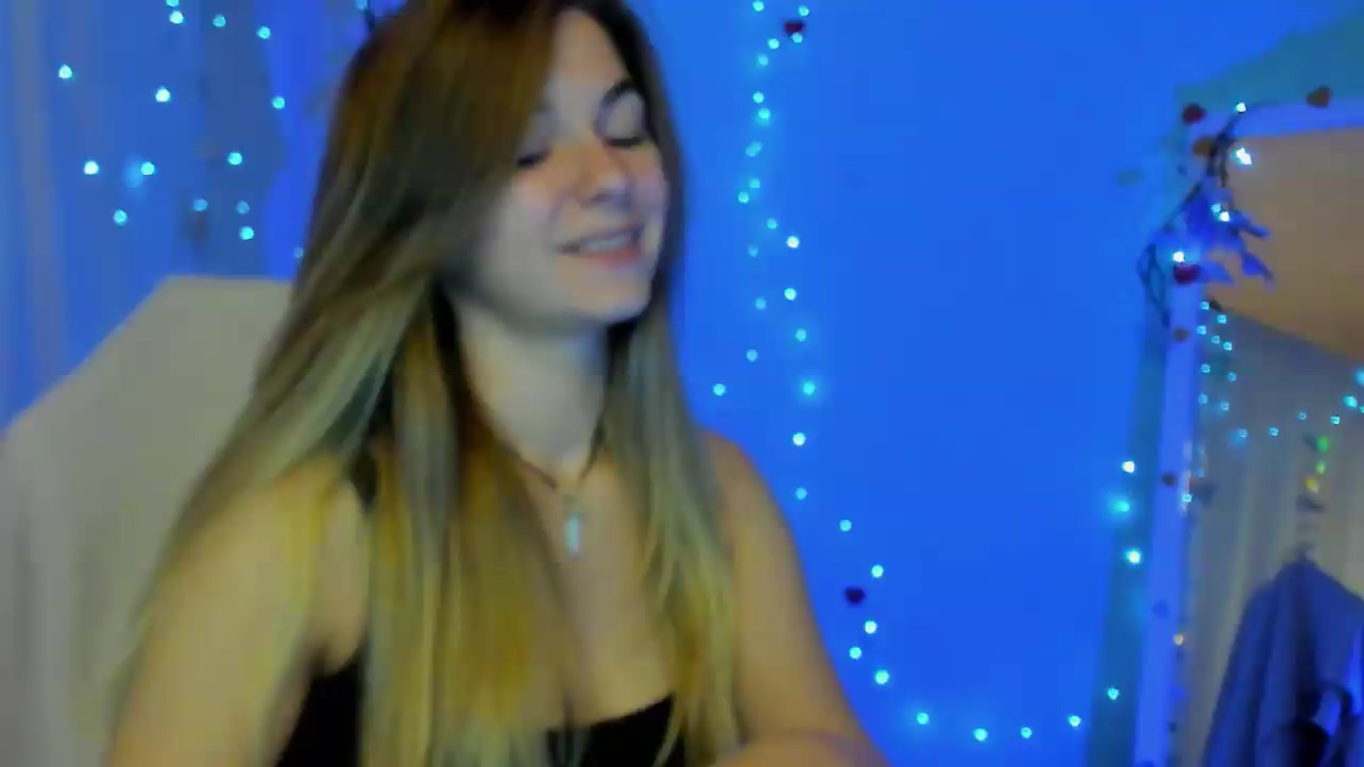 Gallery image thumbnail from Missi_More's myfreecams stream on, 09/19/2026, 08:40 image 2 of 20