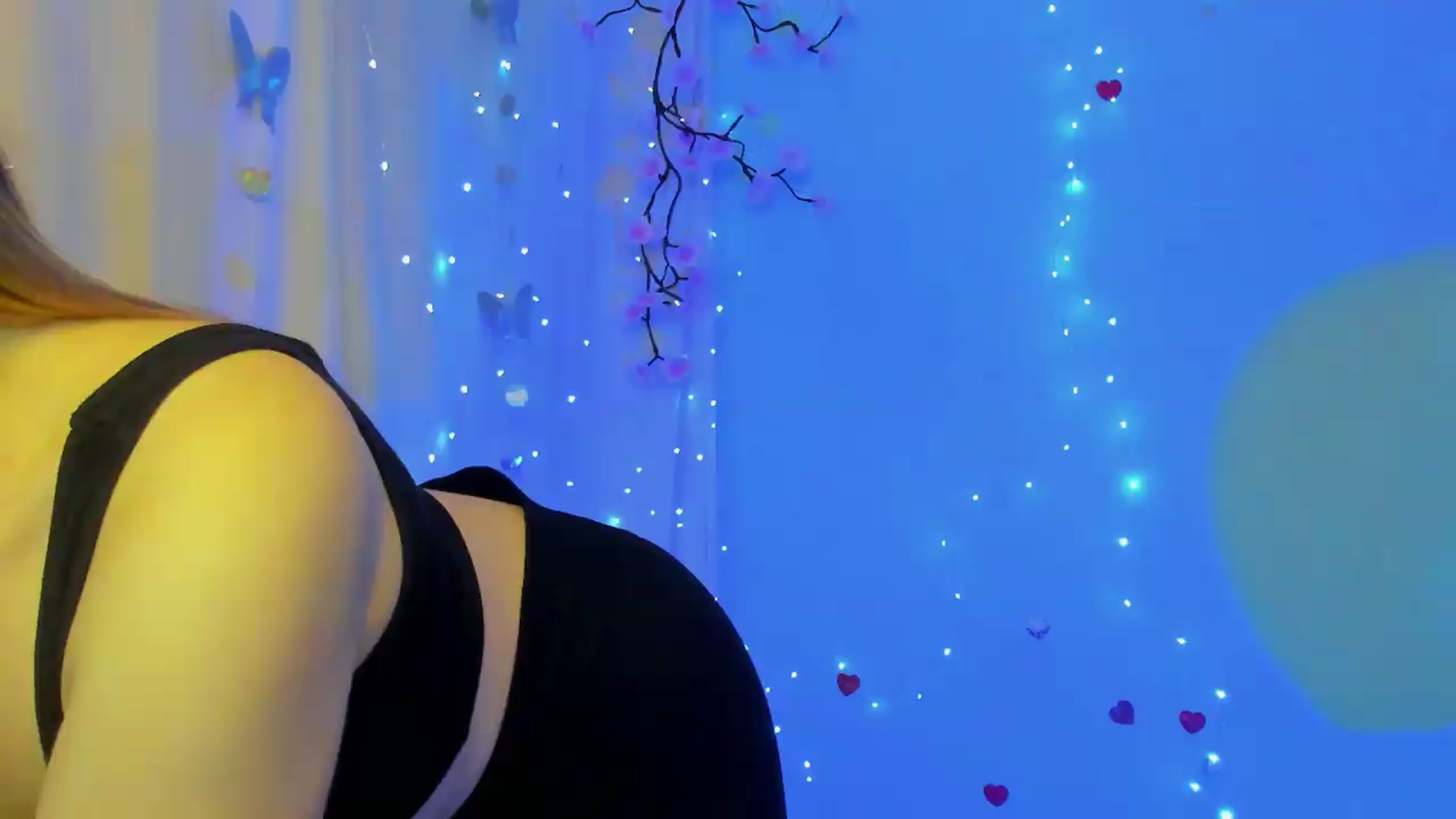 Gallery image thumbnail from Missi_More's myfreecams stream on, 09/19/2026, 11:28 image 20 of 20