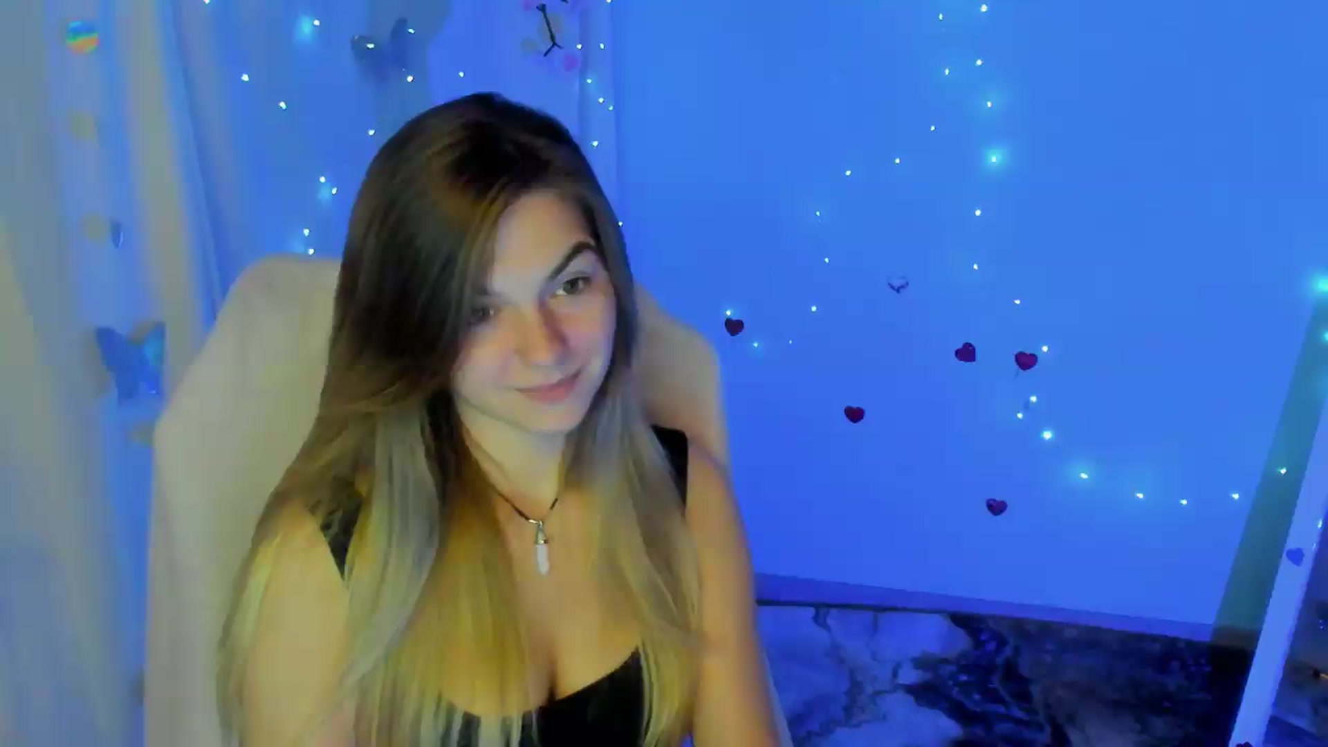 Gallery image thumbnail from Missi_More's myfreecams stream on, 09/19/2026, 11:28 image 6 of 20