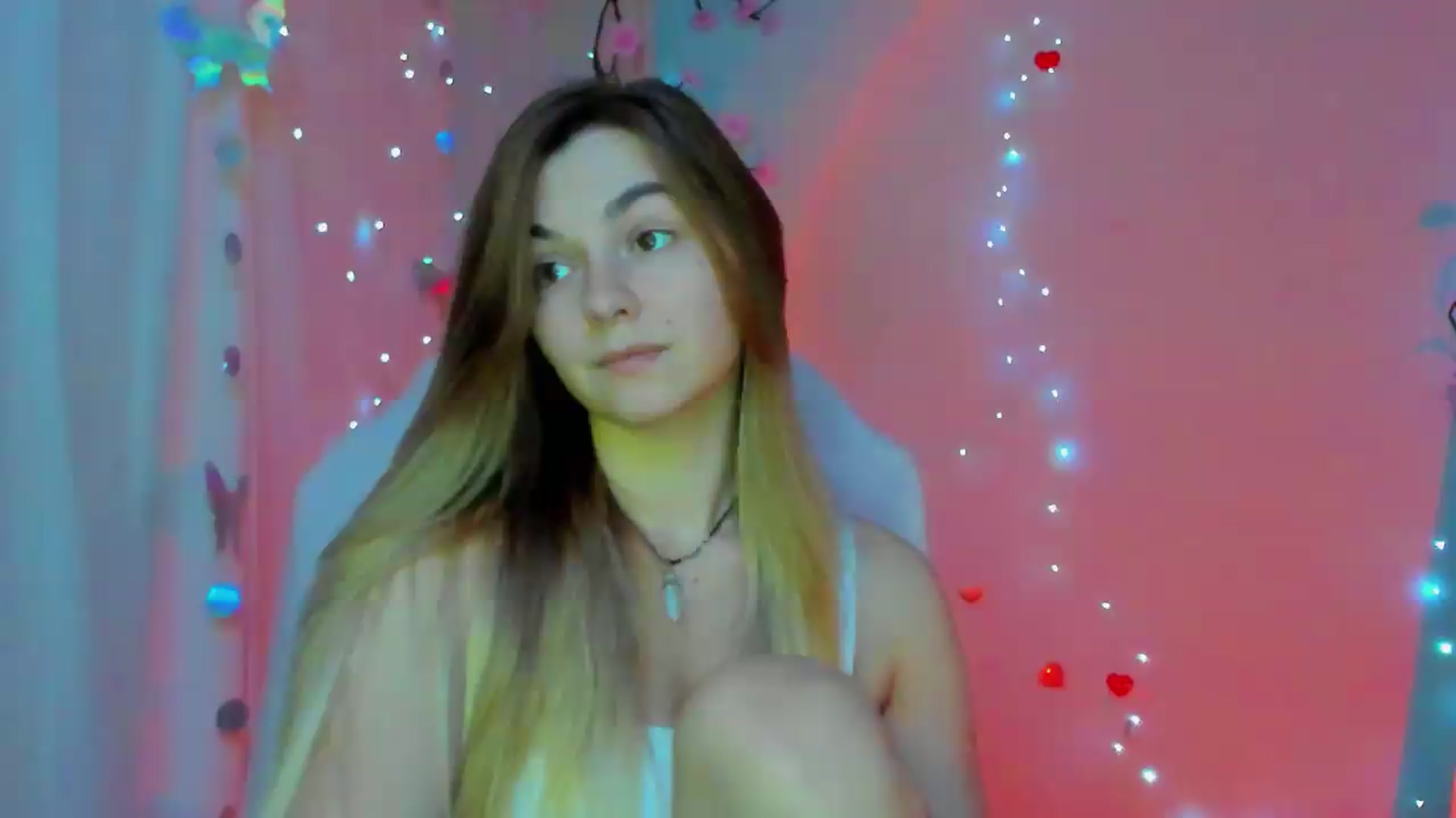 Gallery image thumbnail from Missi_More's myfreecams stream on, 09/20/2026, 11:28 image 14 of 20