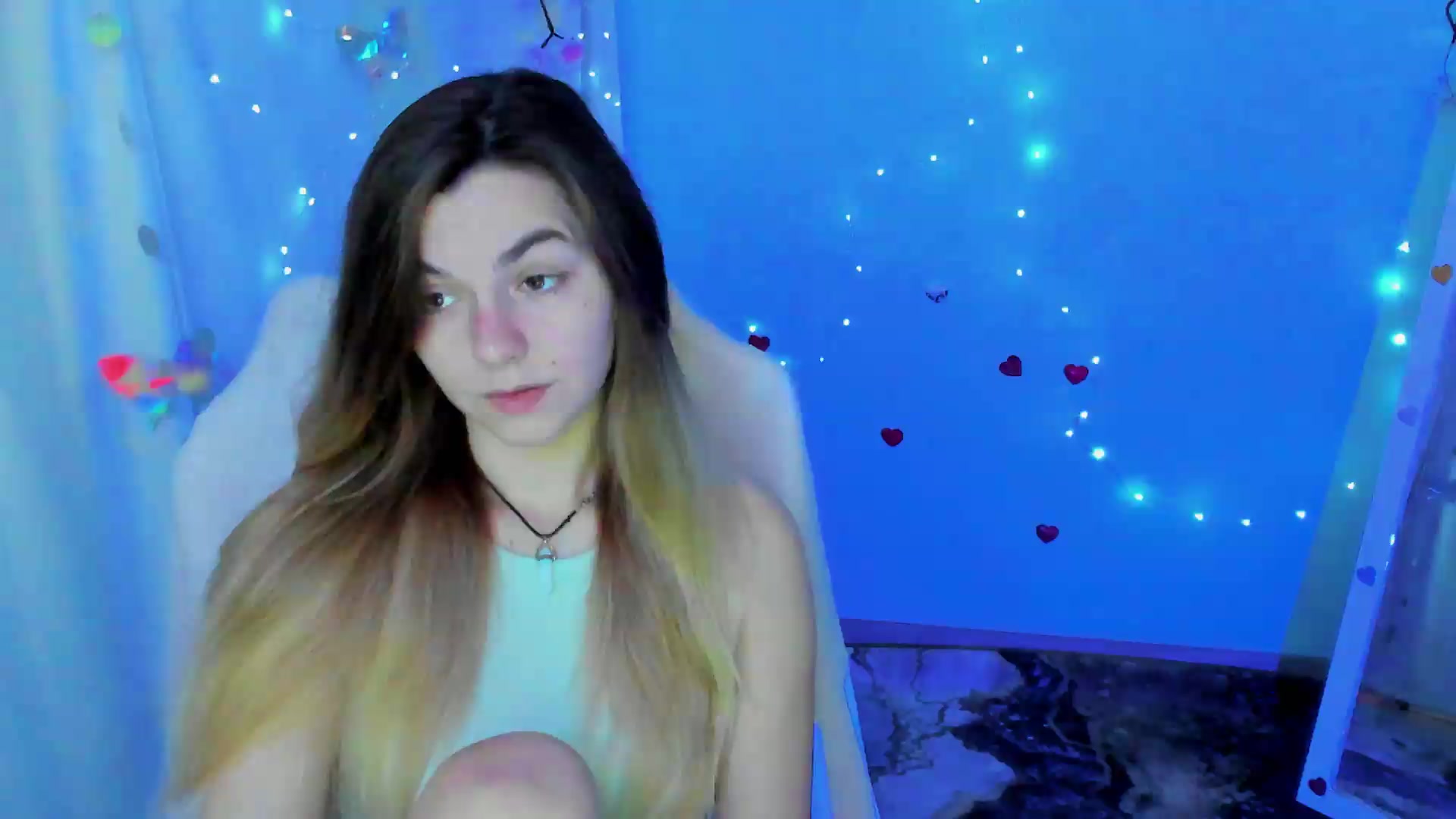 Gallery image thumbnail from Missi_More's myfreecams stream on, 09/21/2026, 07:59 image 14 of 20