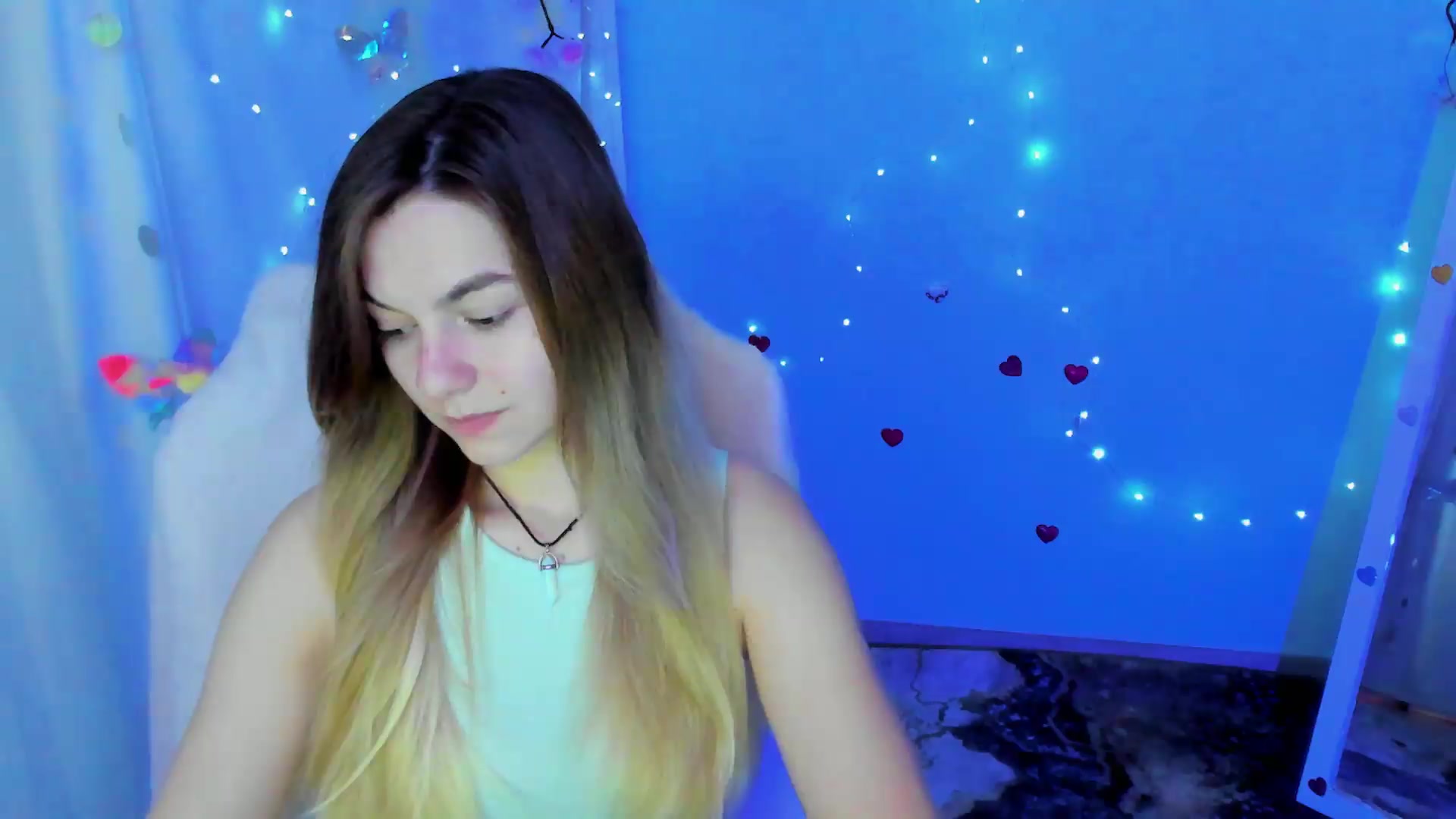 Gallery image thumbnail from Missi_More's myfreecams stream on, 09/21/2026, 07:59 image 12 of 20