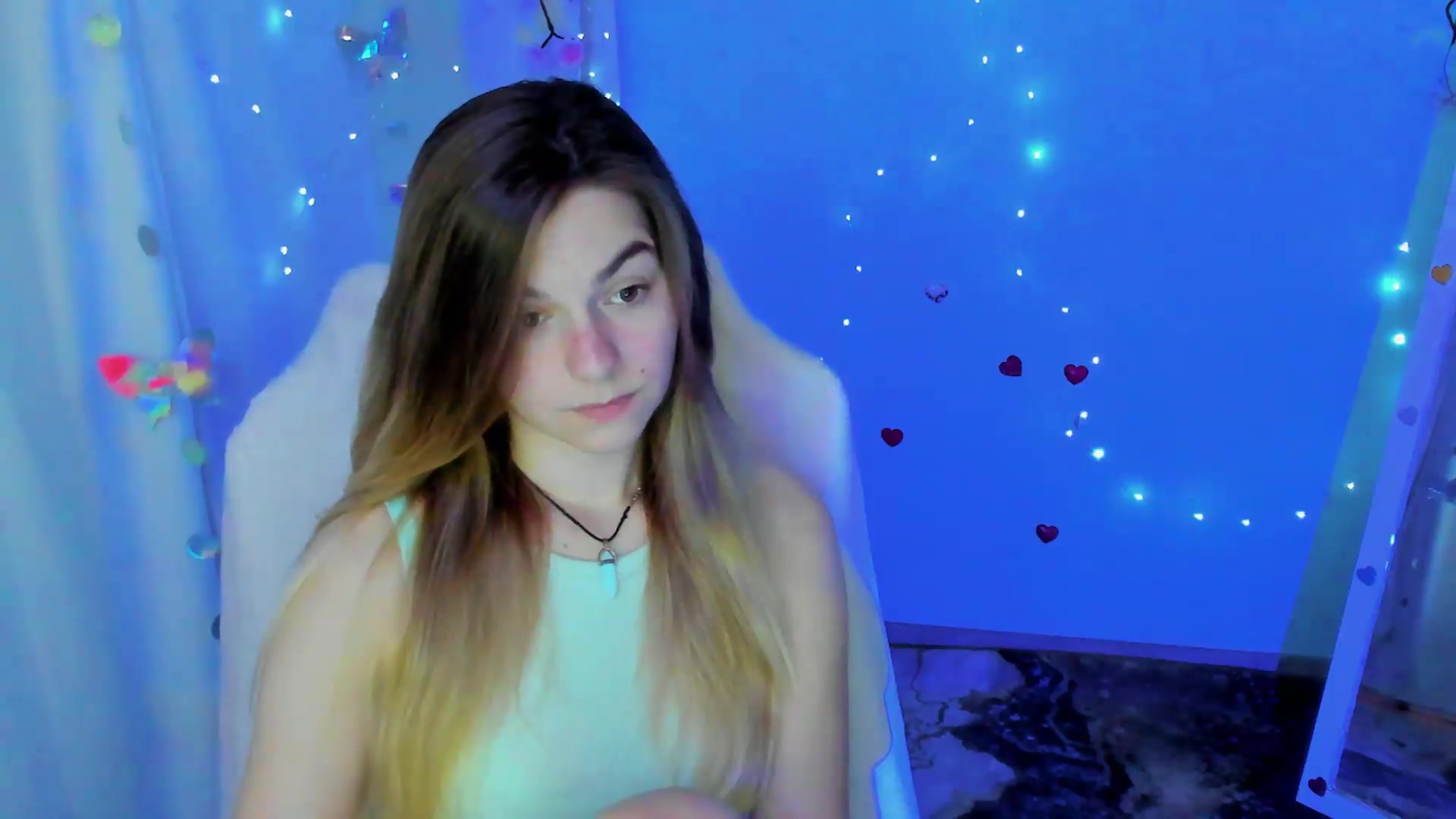 Gallery image thumbnail from Missi_More's myfreecams stream on, 09/21/2026, 07:59 image 17 of 20