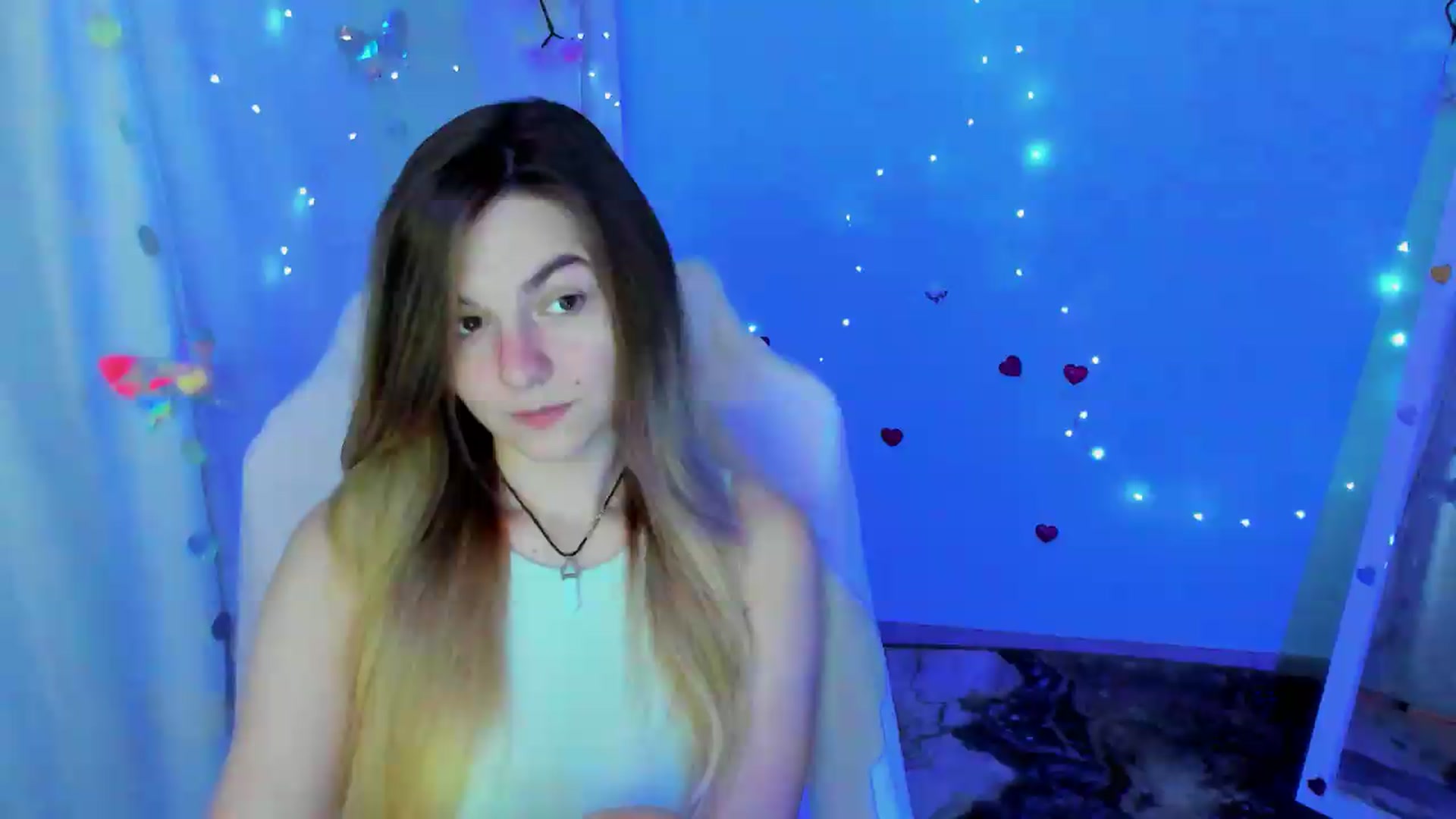 Gallery image thumbnail from Missi_More's myfreecams stream on, 09/21/2026, 07:59 image 4 of 20