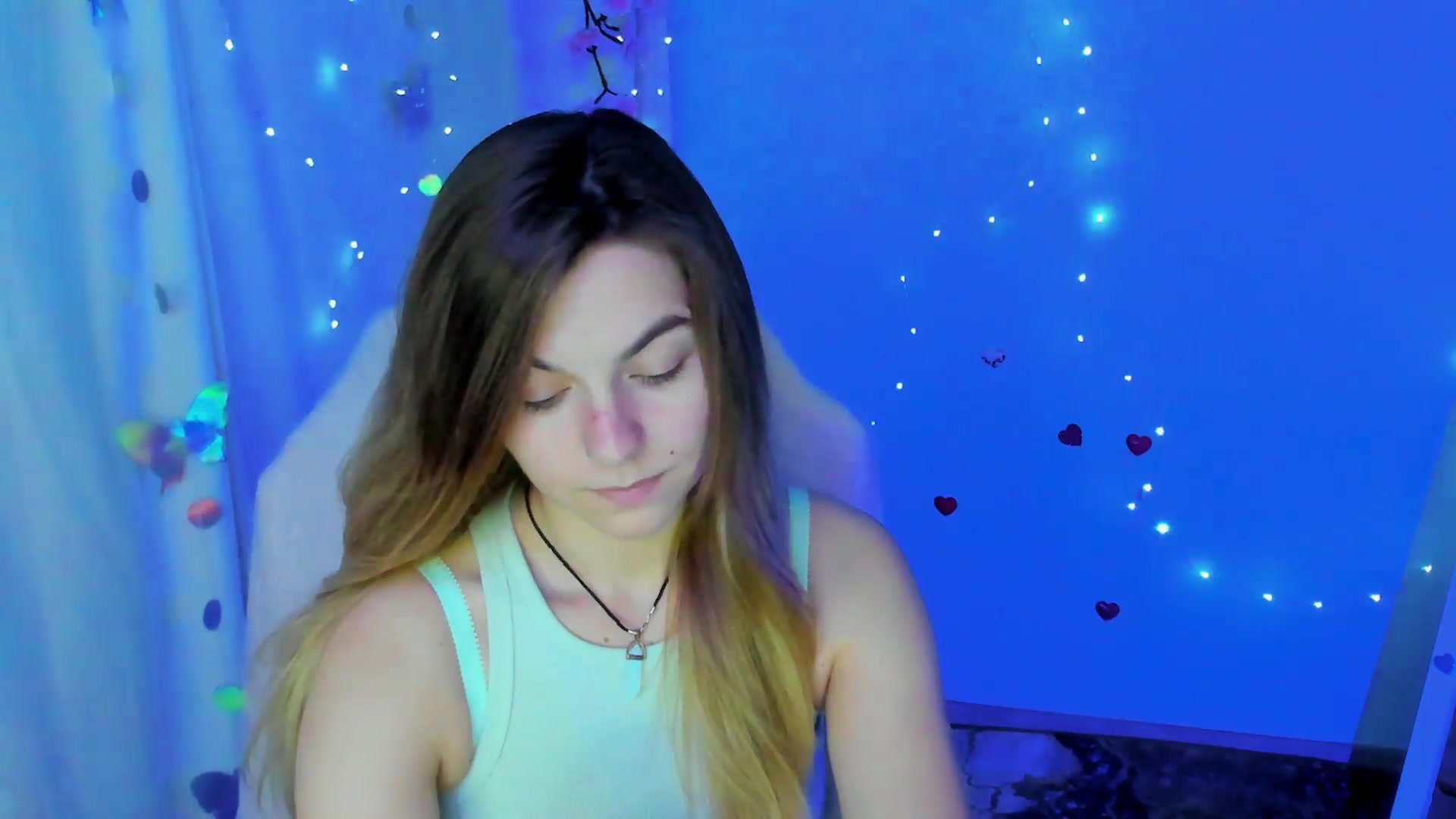 Gallery image thumbnail from Missi_More's myfreecams stream on, 09/21/2026, 10:35 image 17 of 20