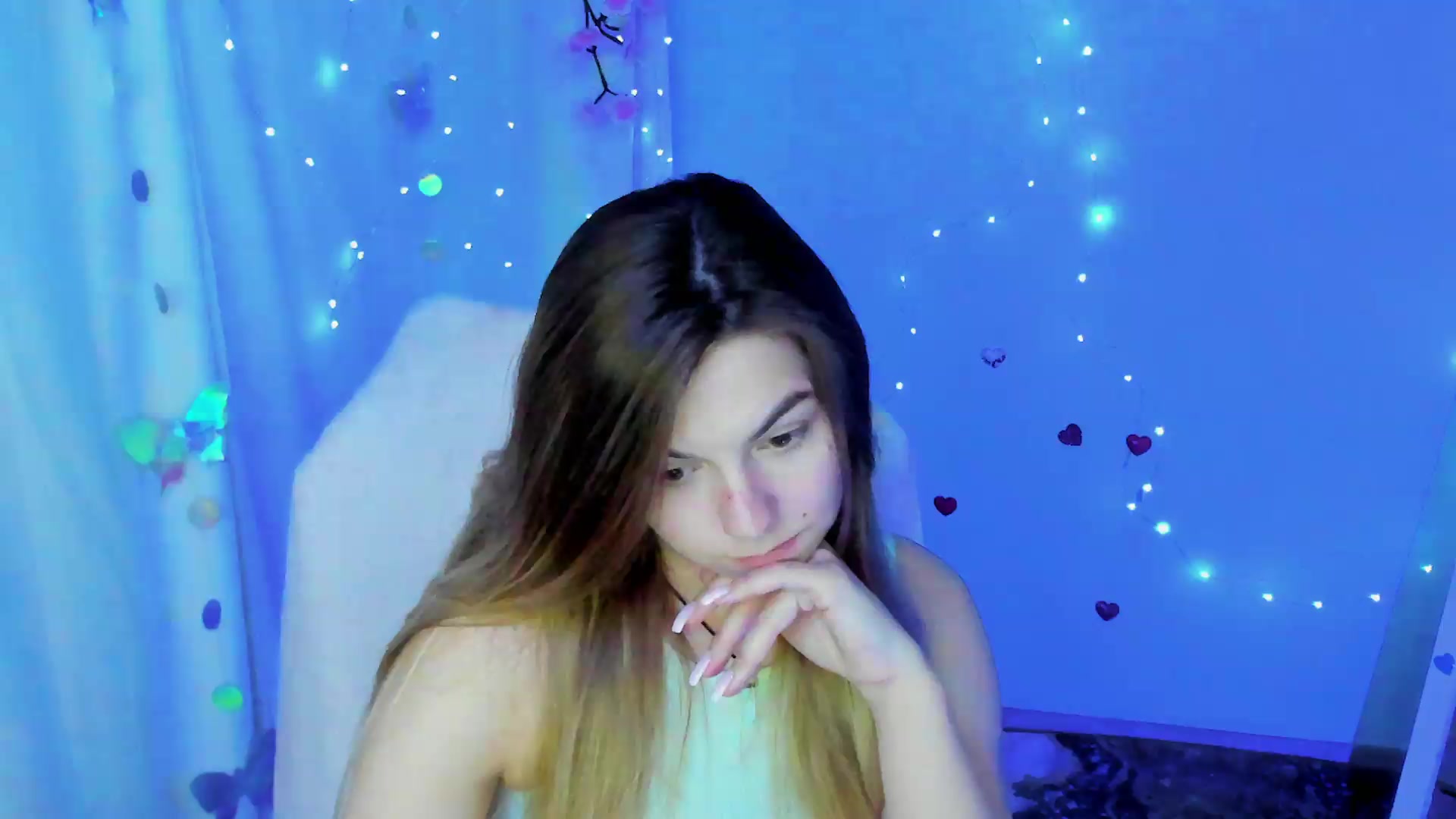 Gallery image thumbnail from Missi_More's myfreecams stream on, 09/21/2026, 10:35 image 19 of 20